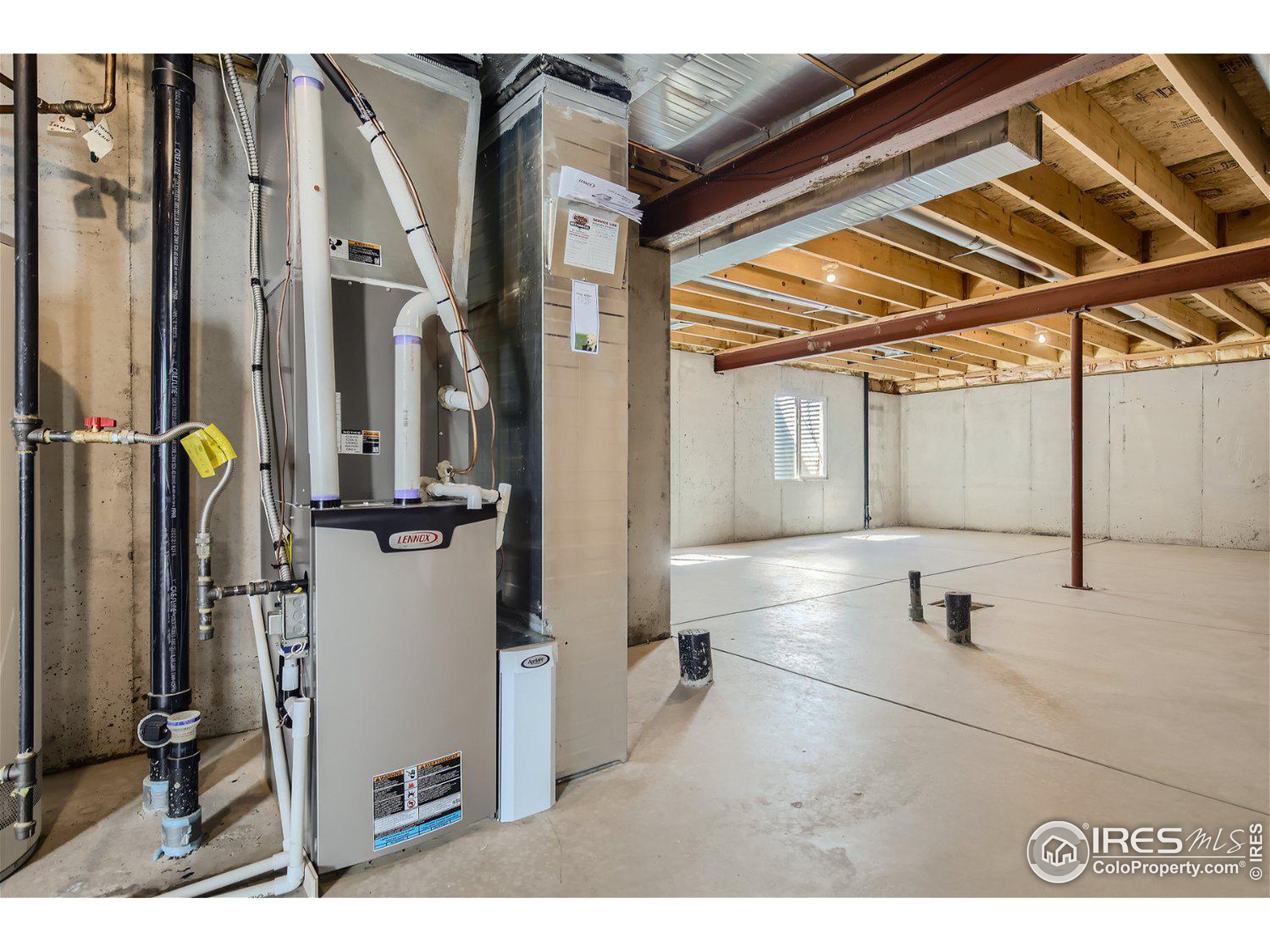 606 Blue Azurite Ave