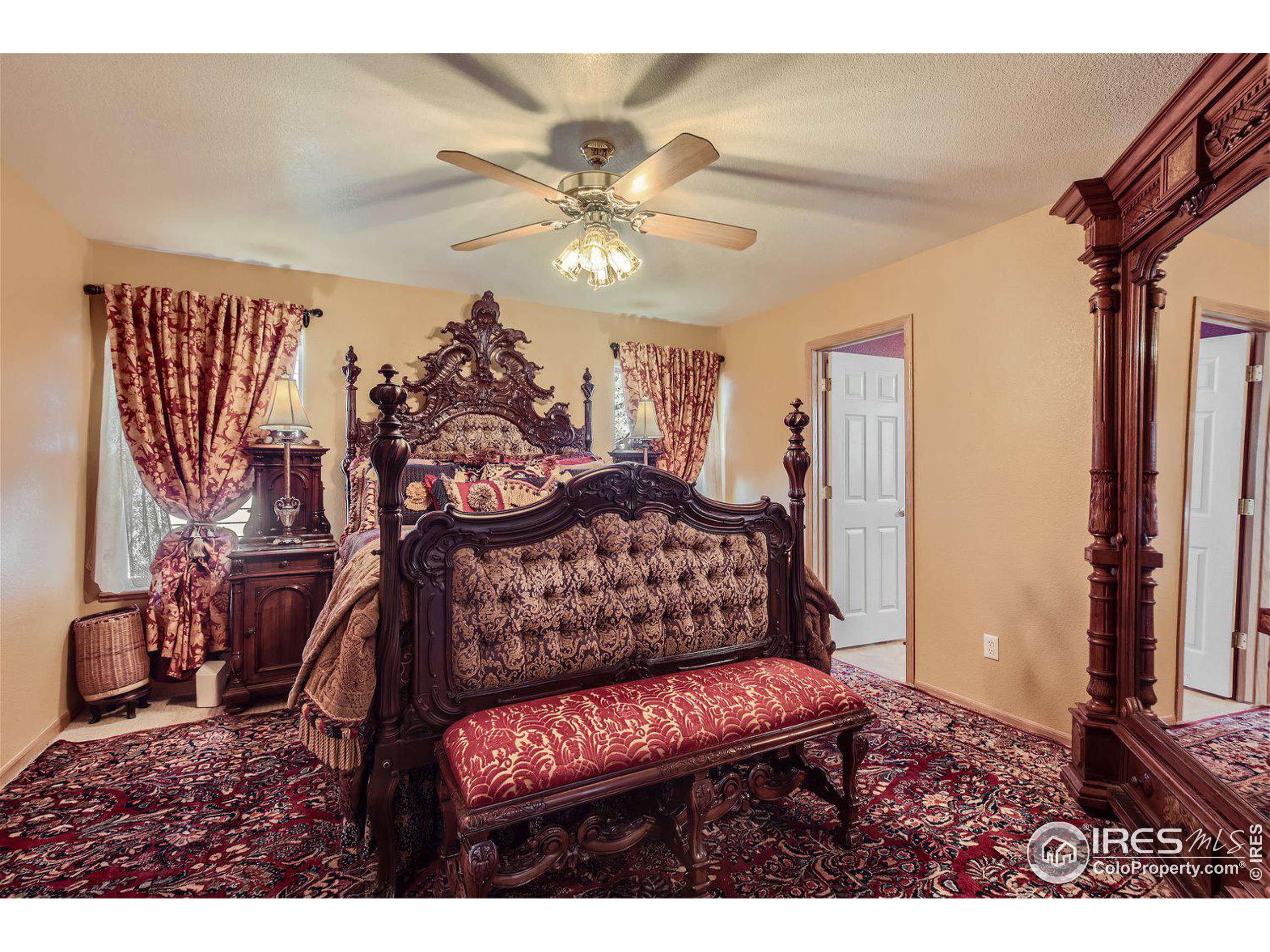 606 Blue Azurite Ave