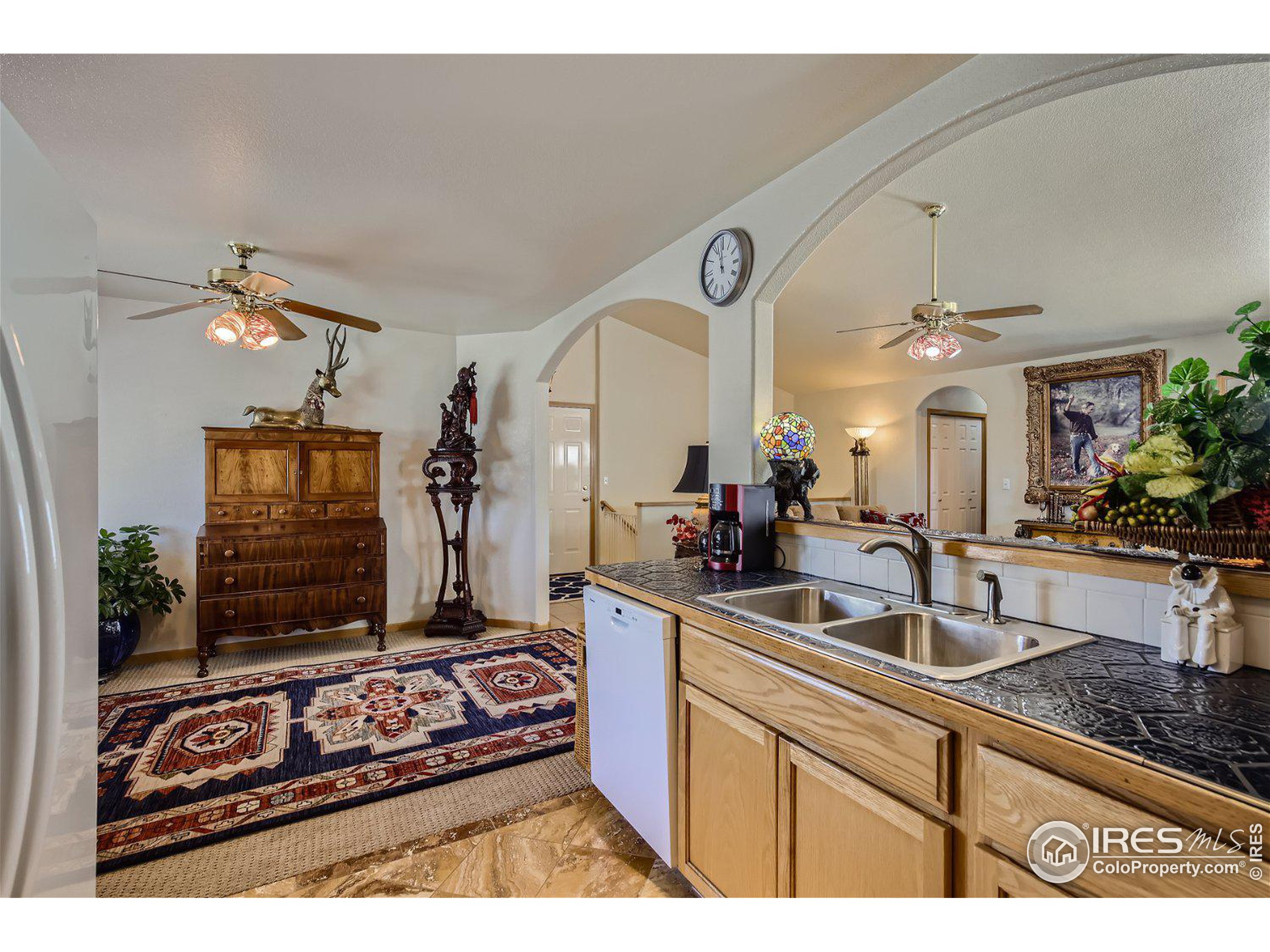 606 Blue Azurite Ave