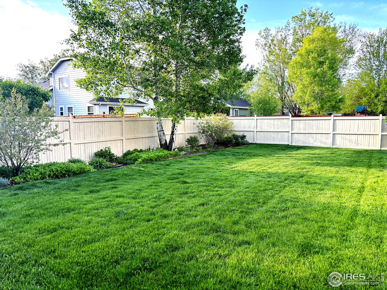 606 Blue Azurite Ave