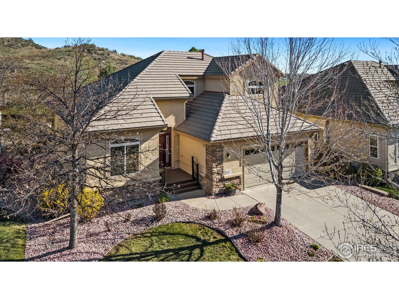 4567 Foothills Dr