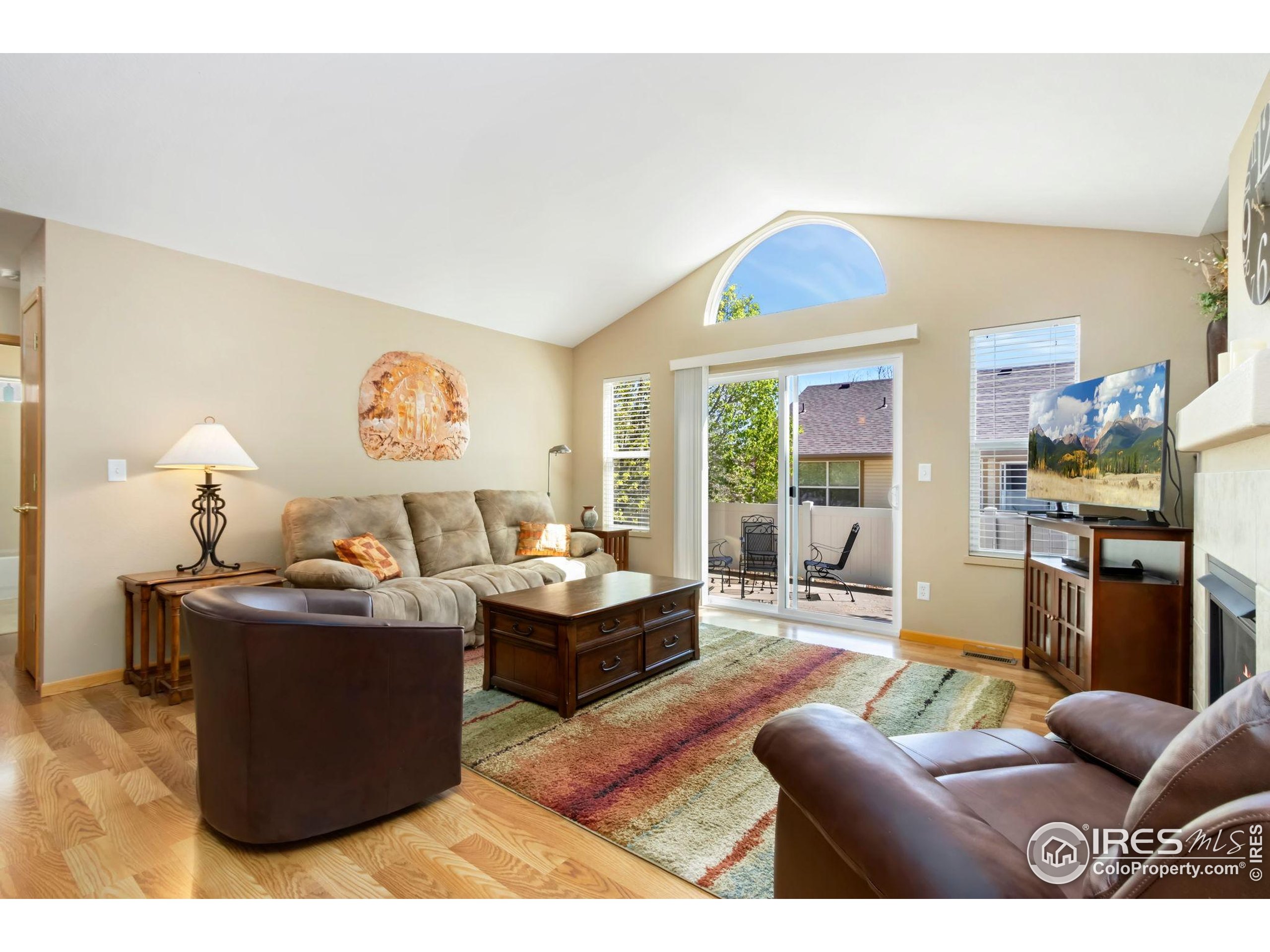 4062 Newbury Ct