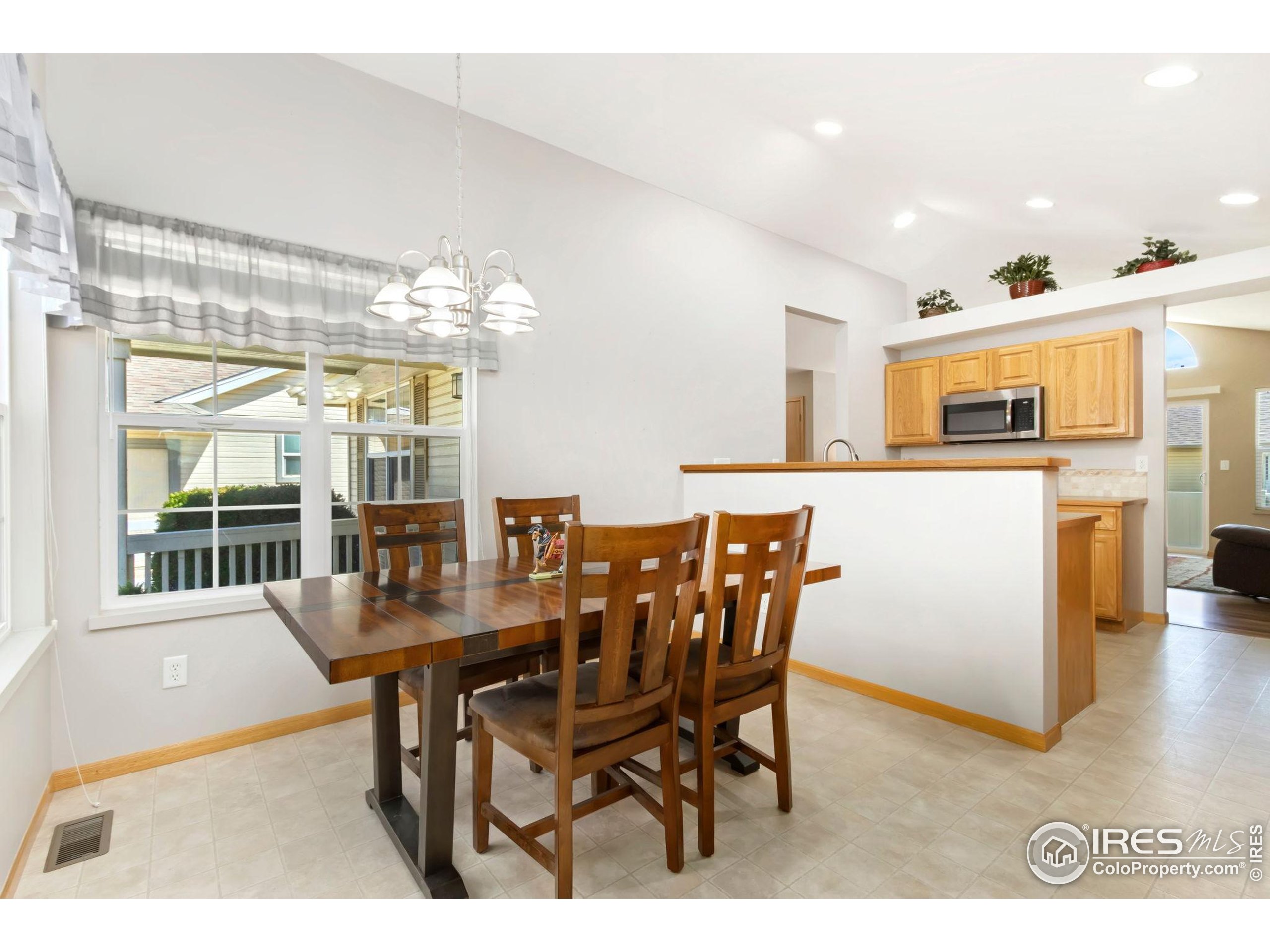 4062 Newbury Ct