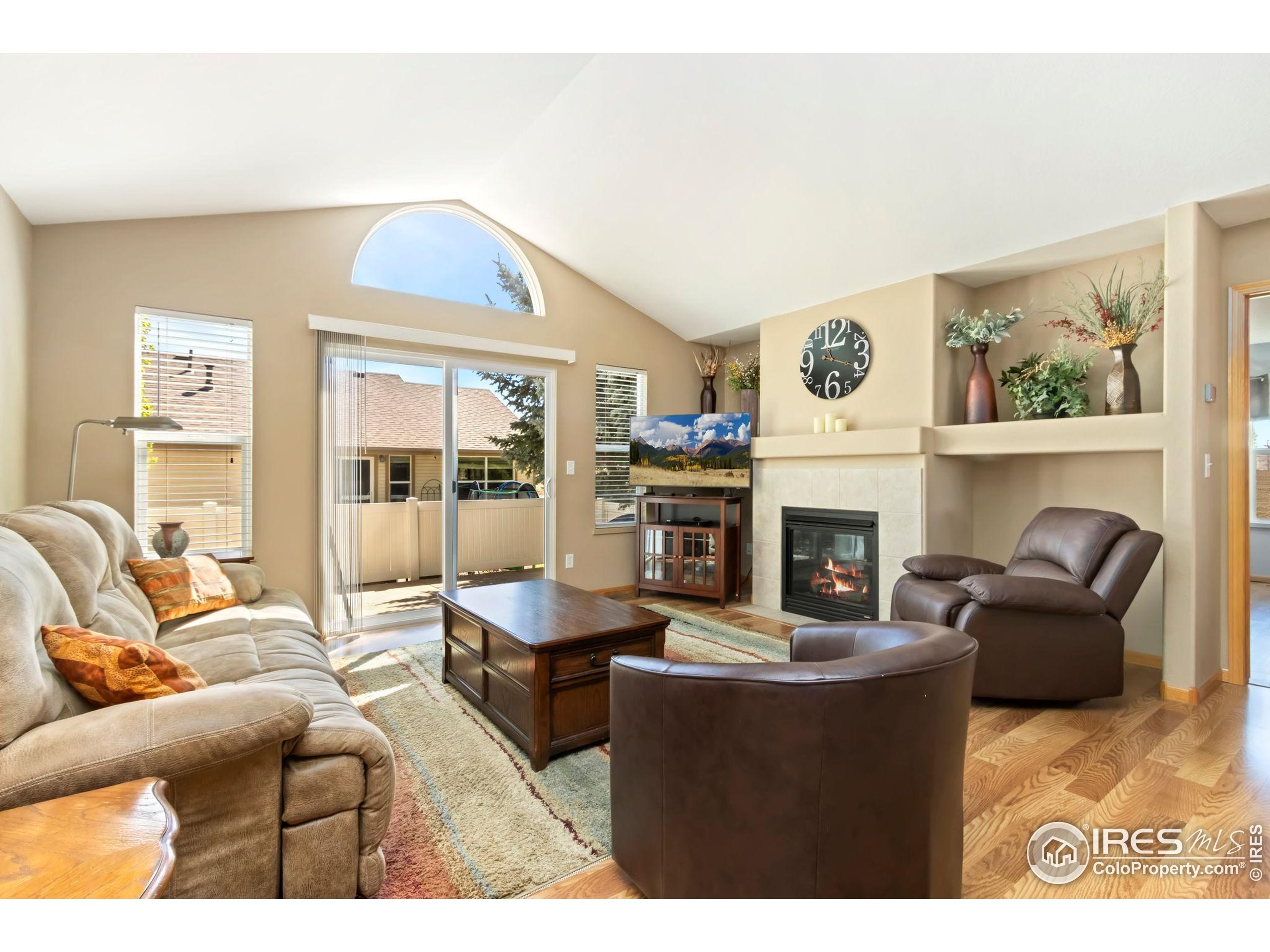 4062 Newbury Ct