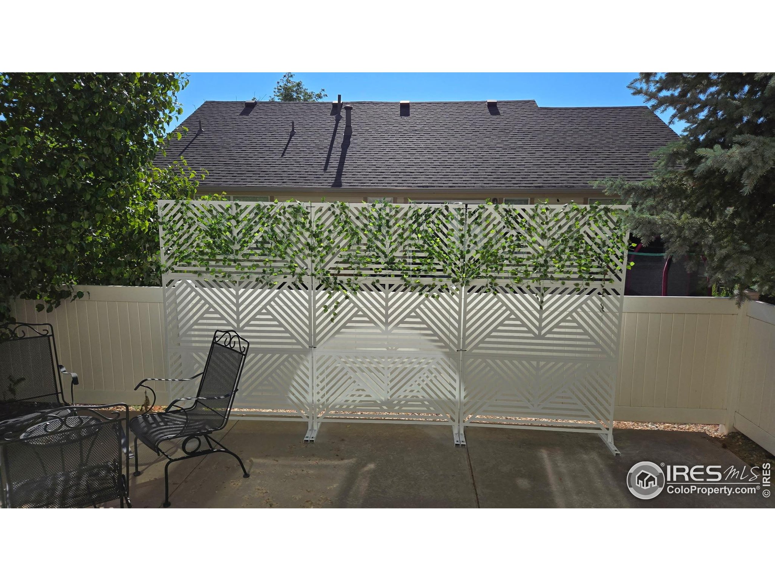 4062 Newbury Ct