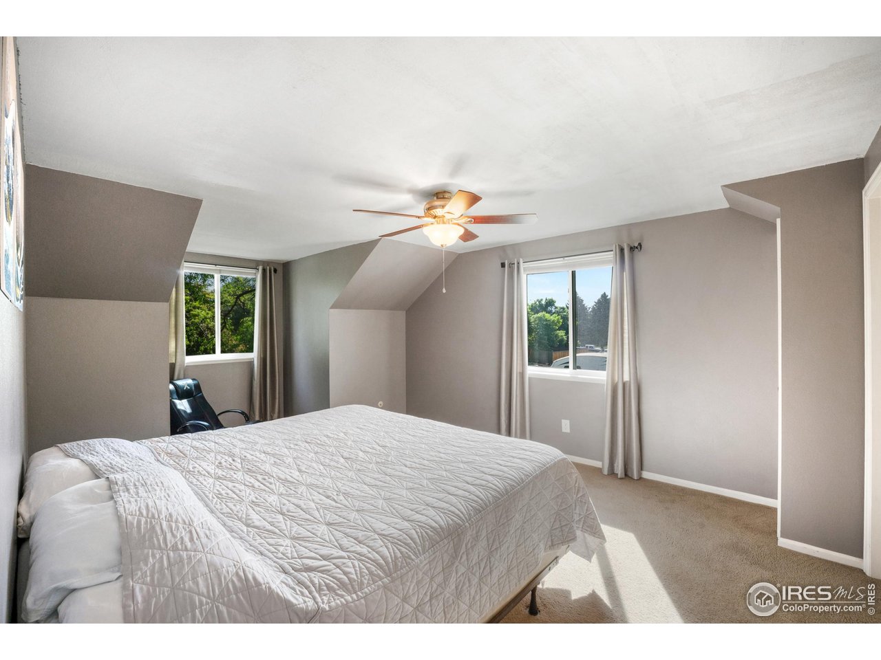 907 Rocky Mountain Way