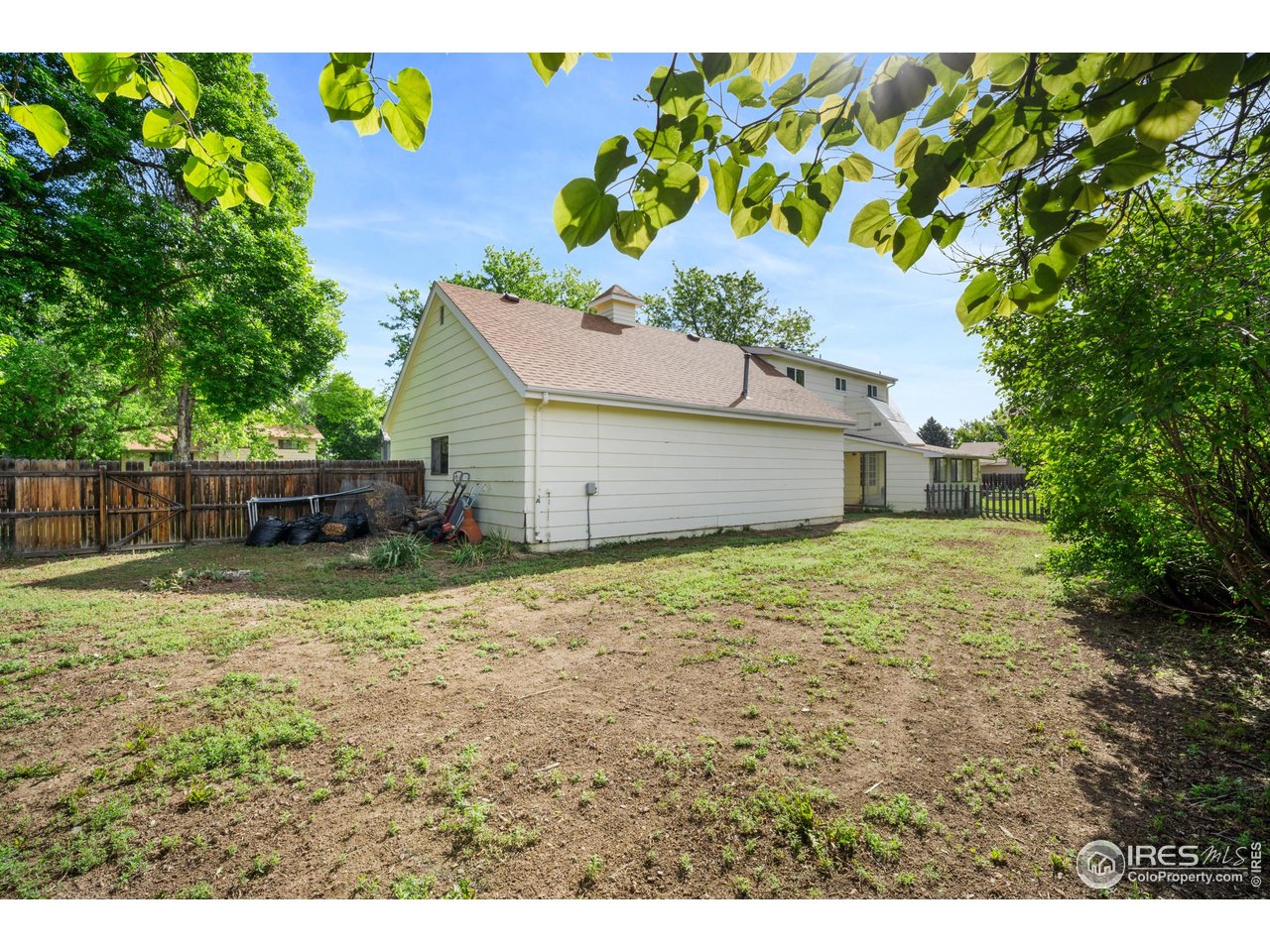 907 Rocky Mountain Way