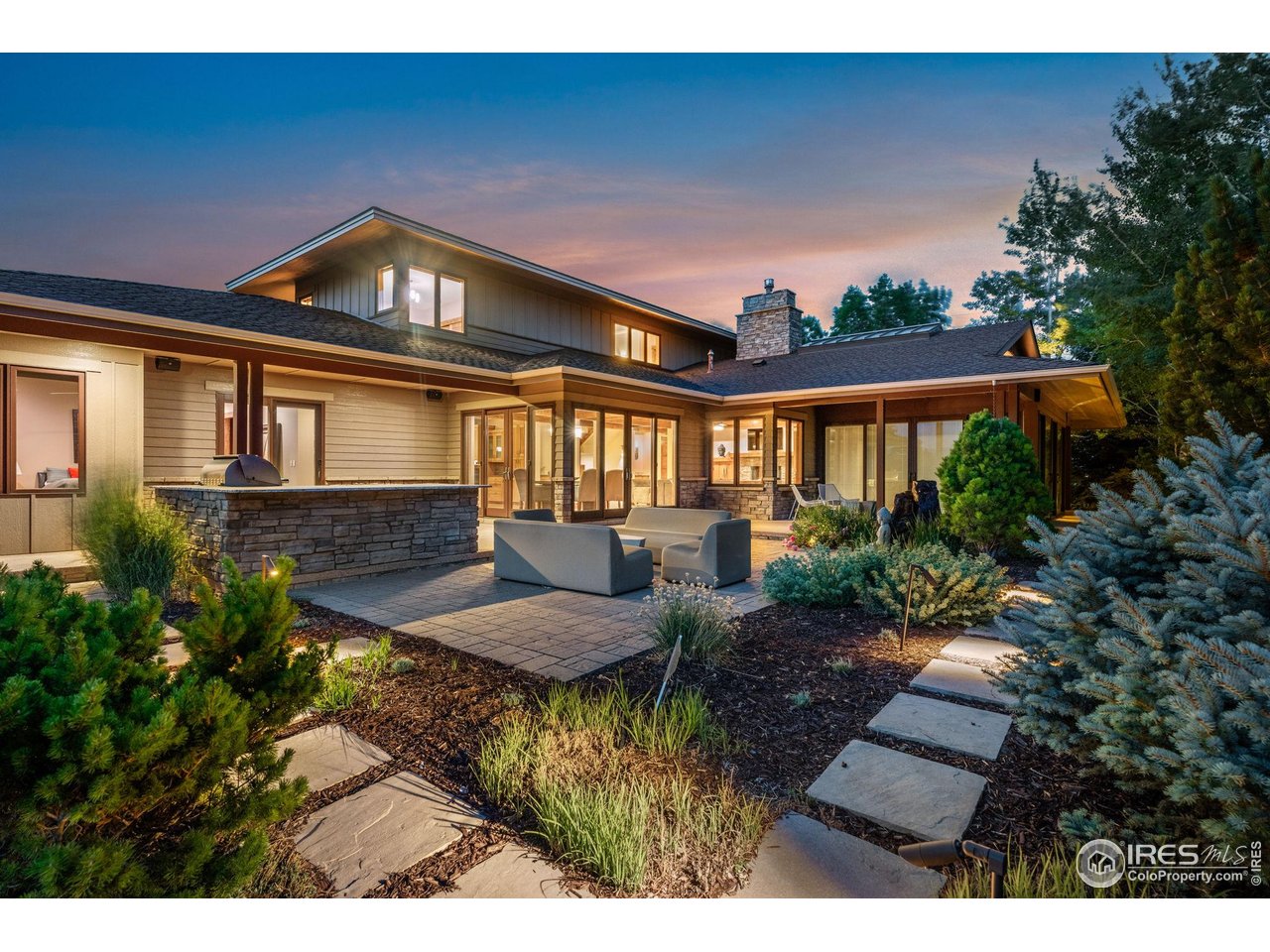 7687 Golden Prairie Ct