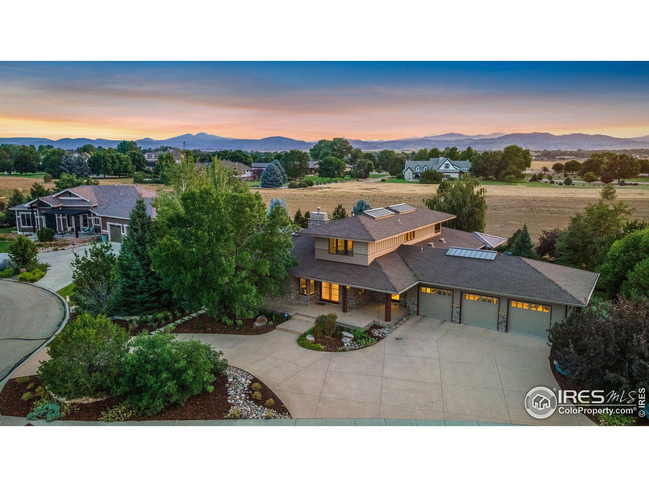 7687 Golden Prairie Ct