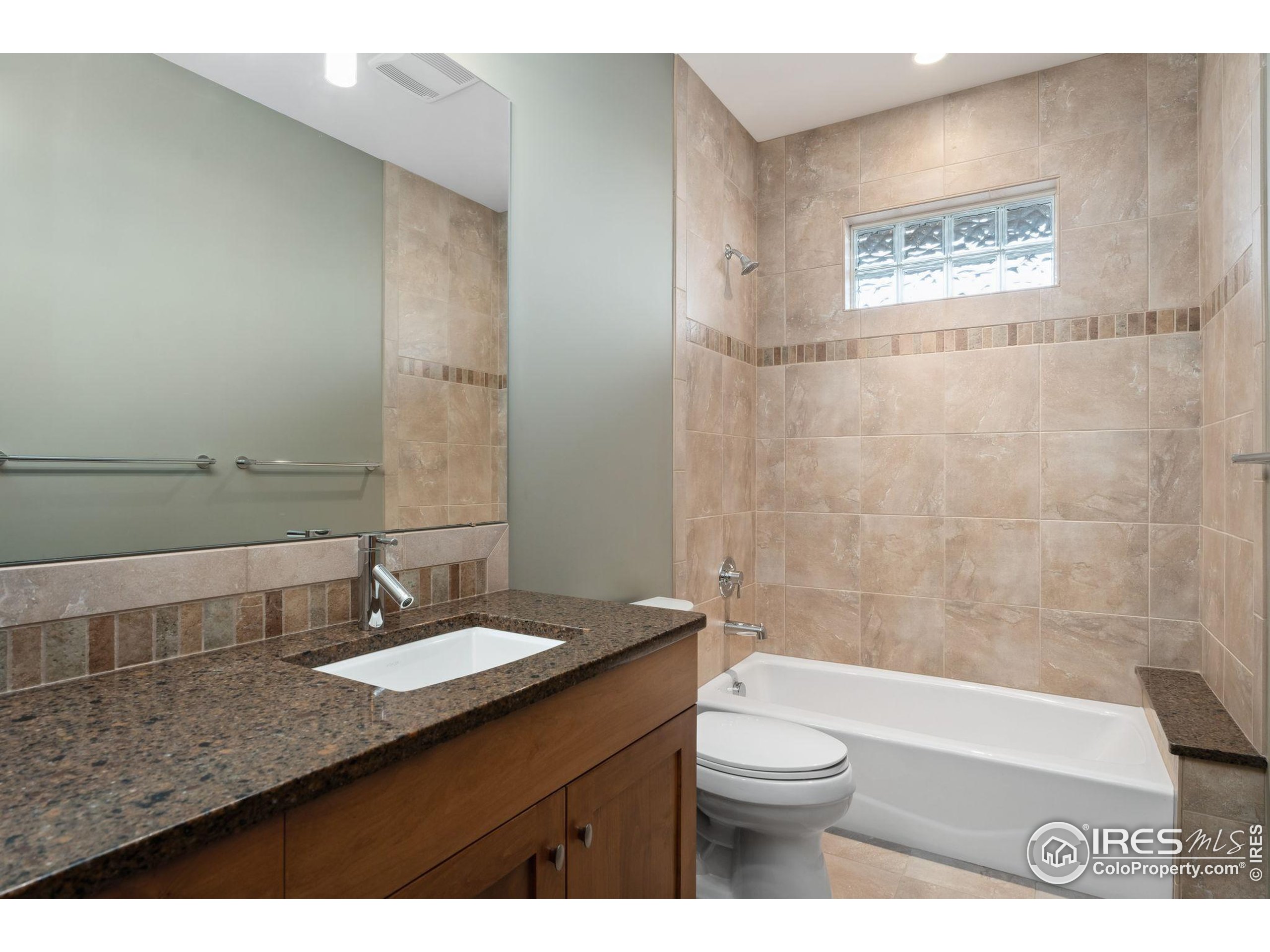 7687 Golden Prairie Ct