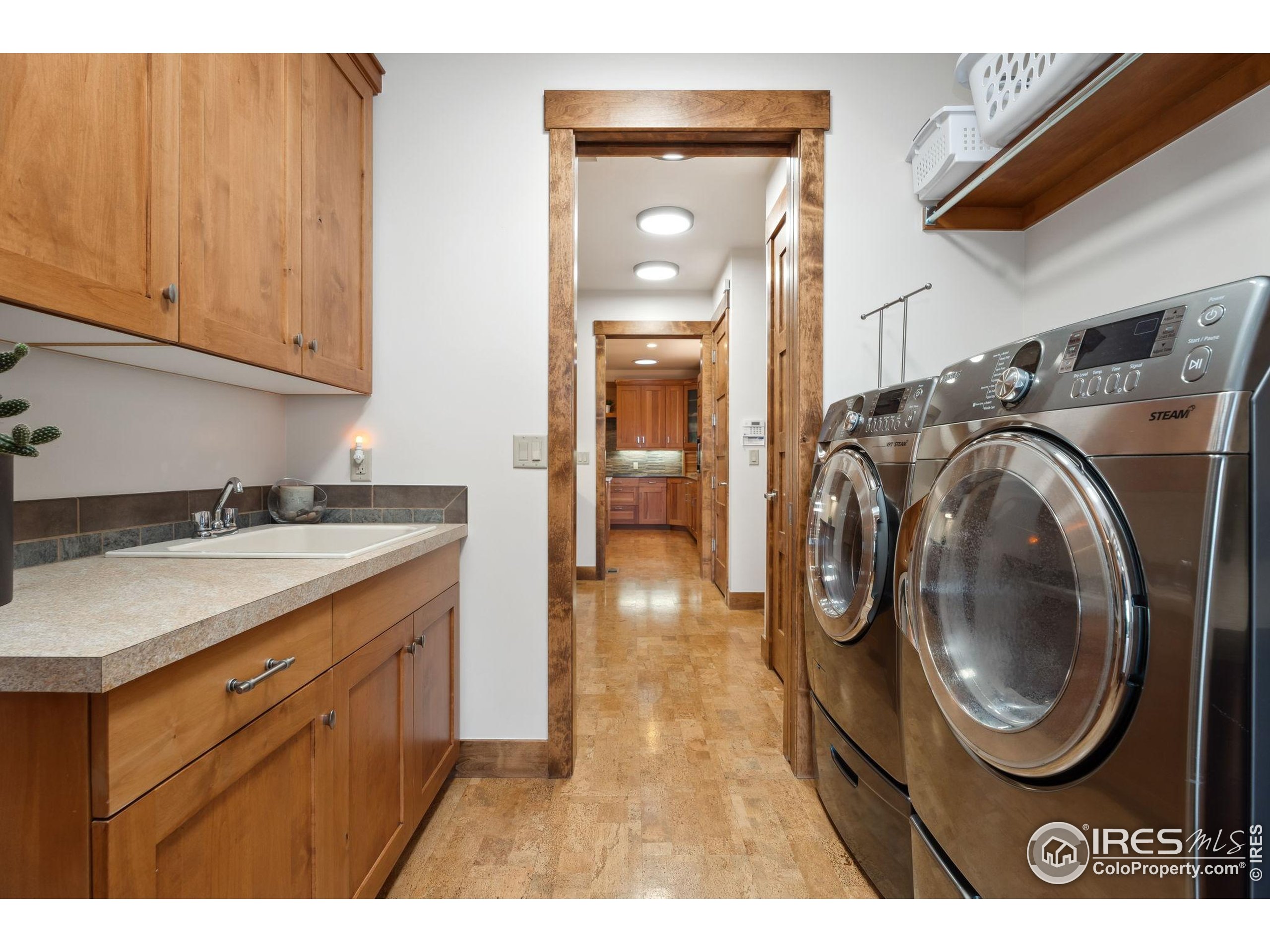 7687 Golden Prairie Ct