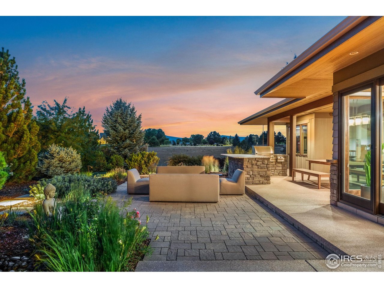 7687 Golden Prairie Ct