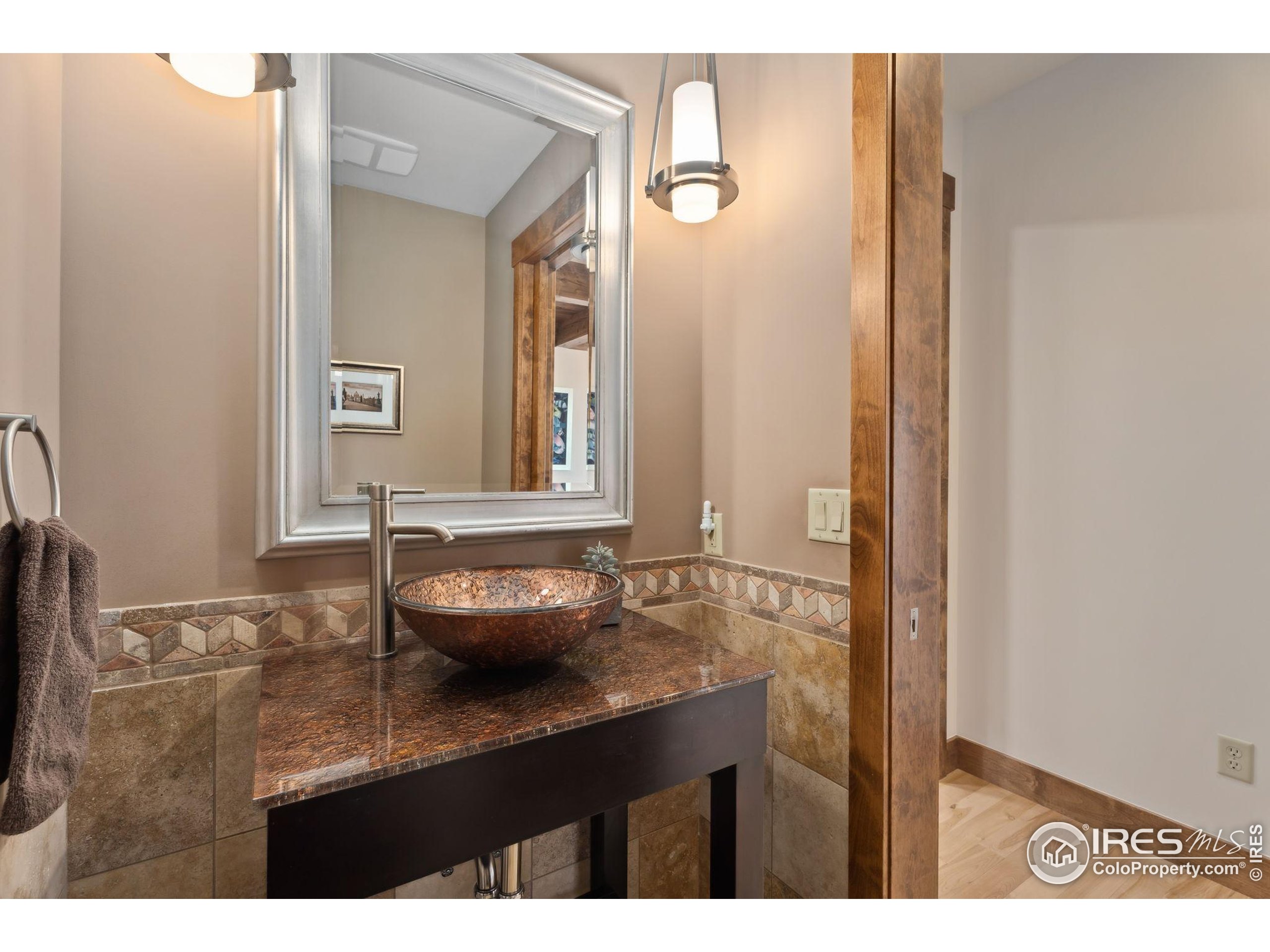 7687 Golden Prairie Ct