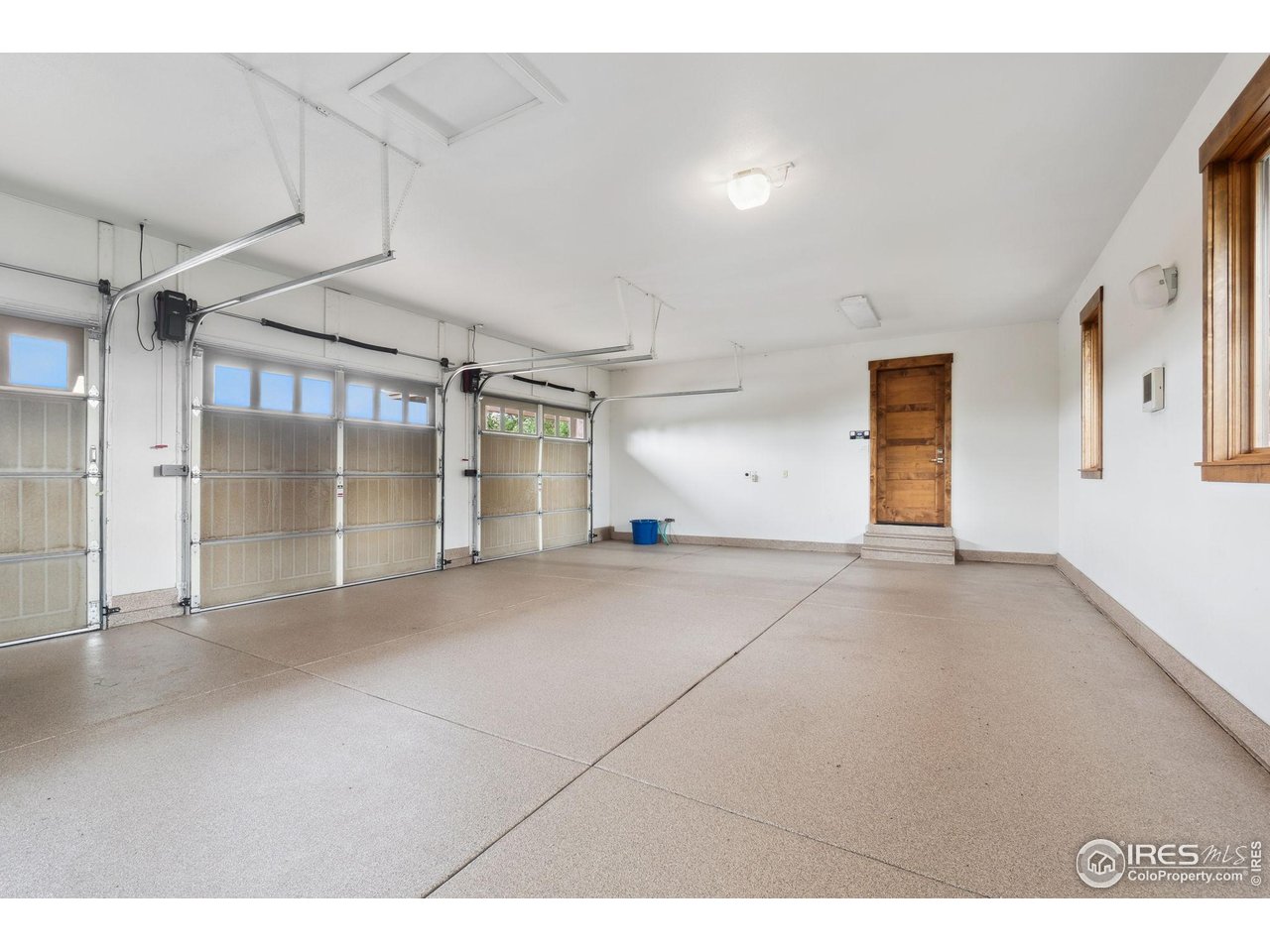 7687 Golden Prairie Ct