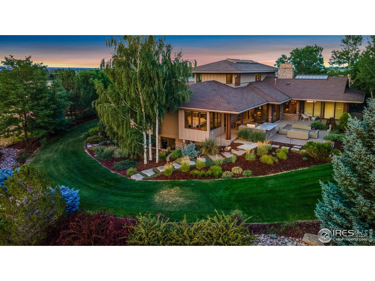 7687 Golden Prairie Ct