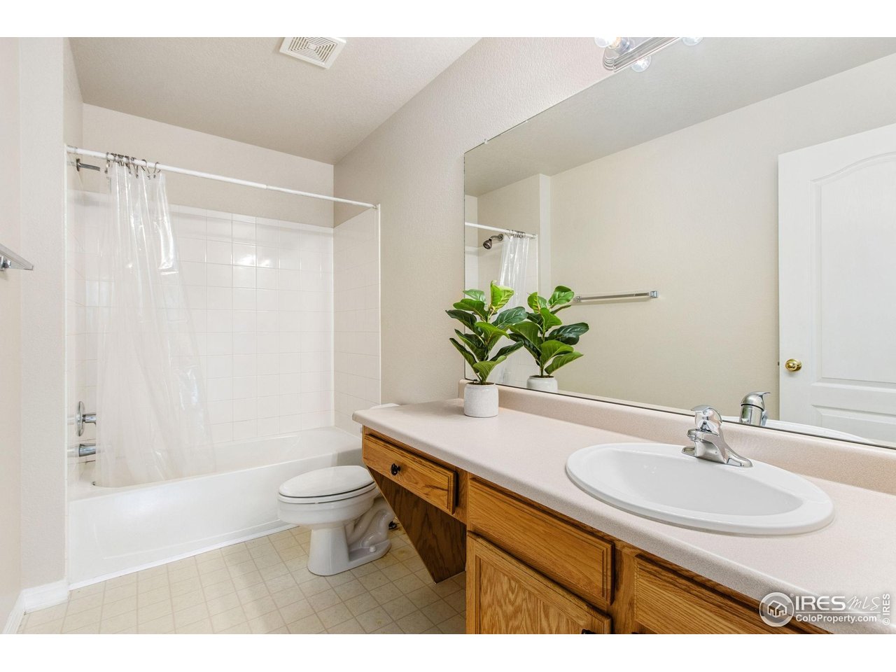 2502 Timberwood Dr 104