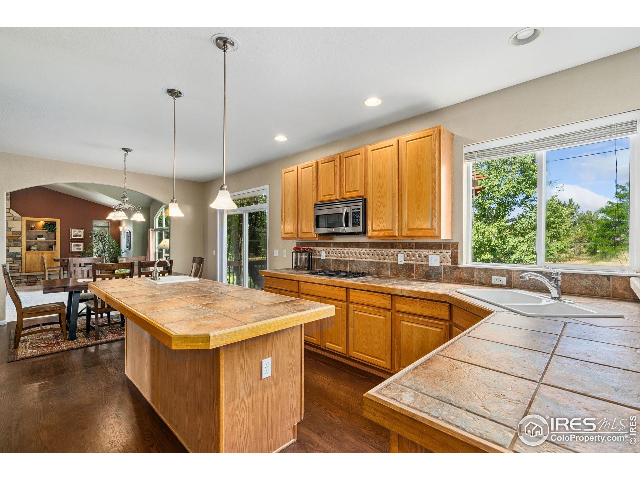 4511 Haystack Dr