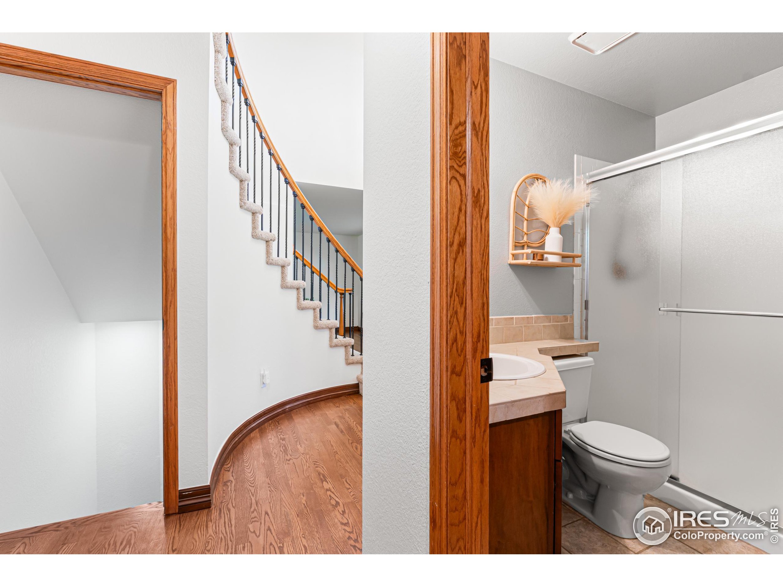 1201 Chickadee Ct