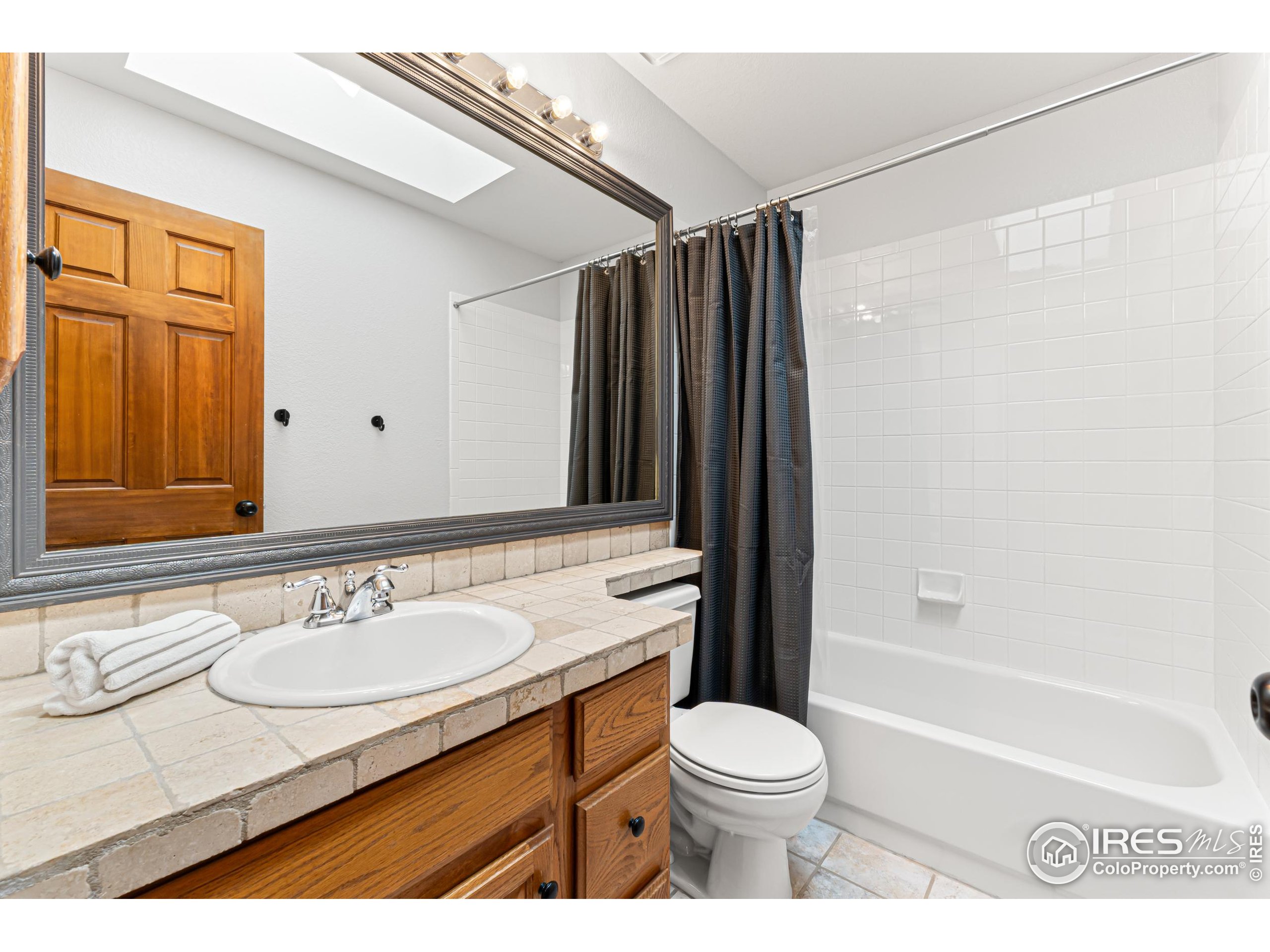 1201 Chickadee Ct