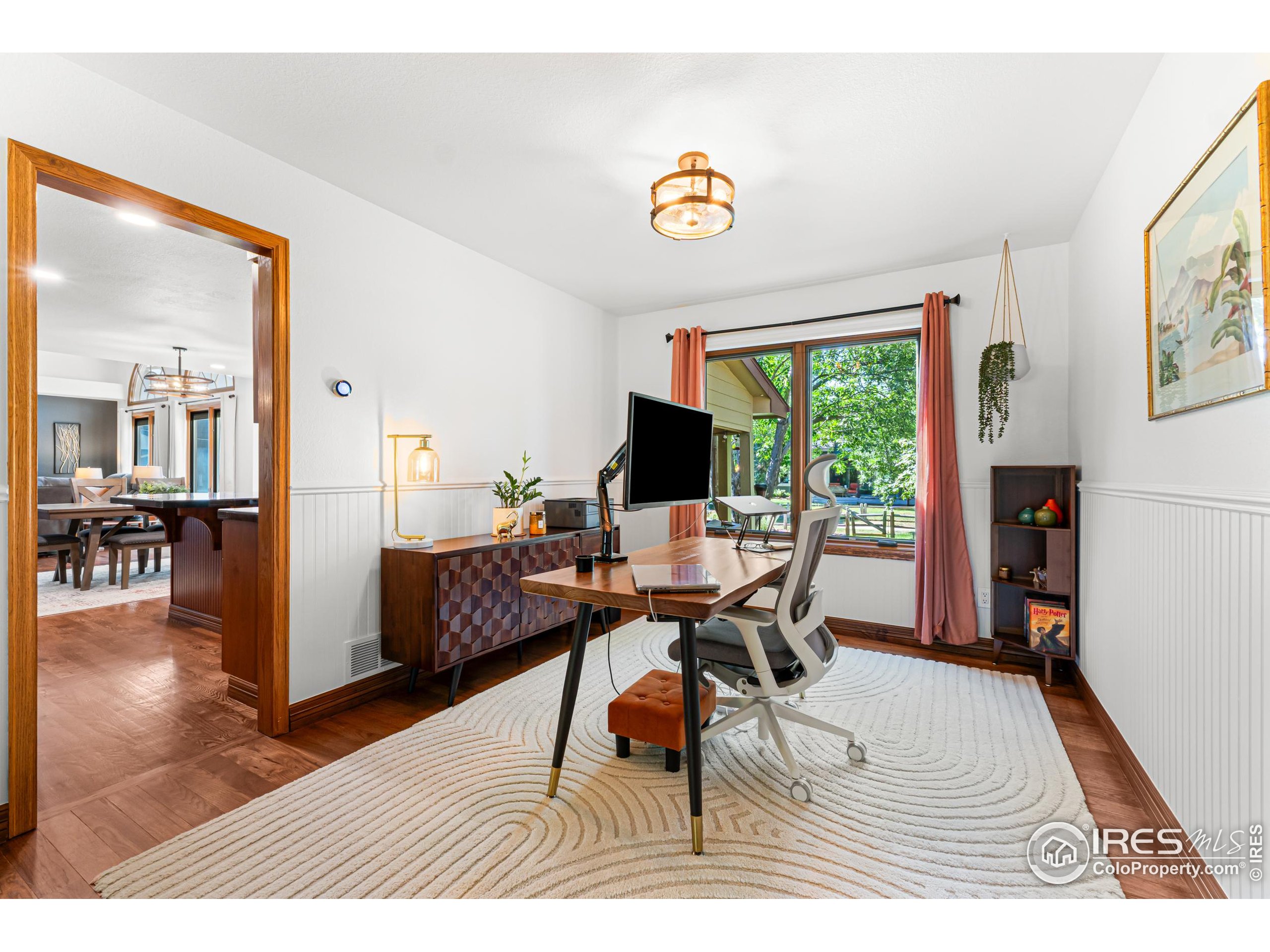 1201 Chickadee Ct