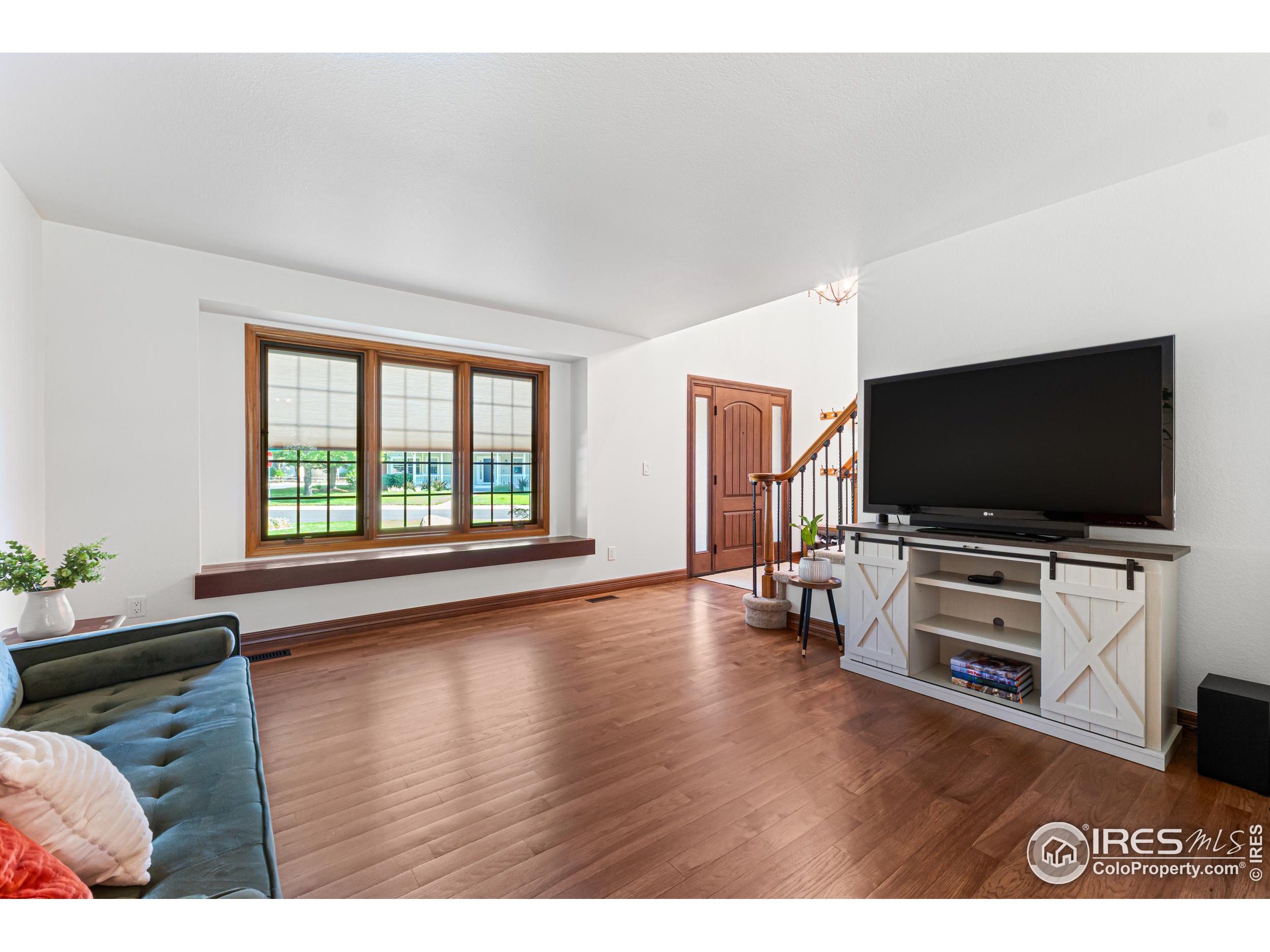1201 Chickadee Ct