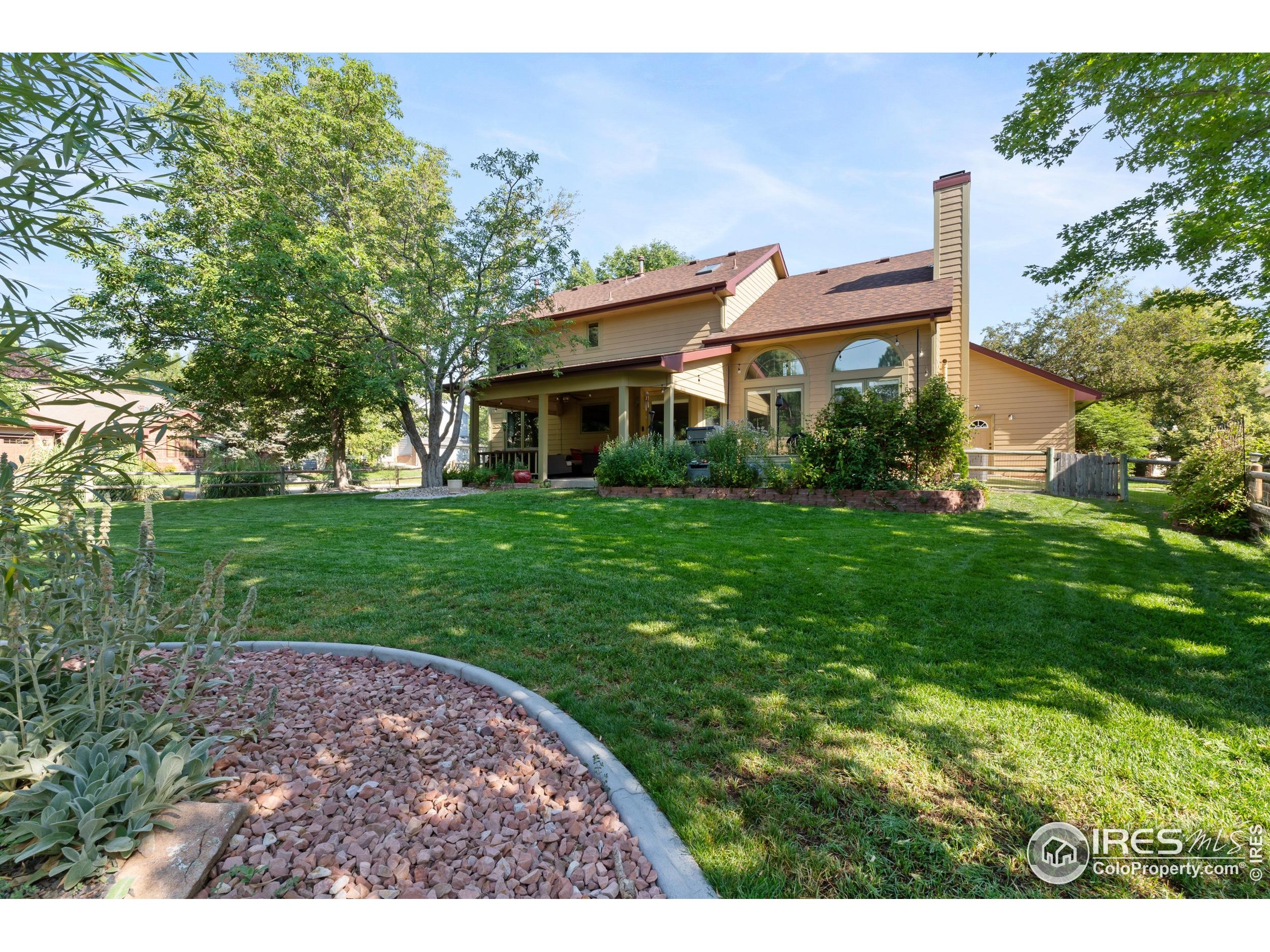 1201 Chickadee Ct