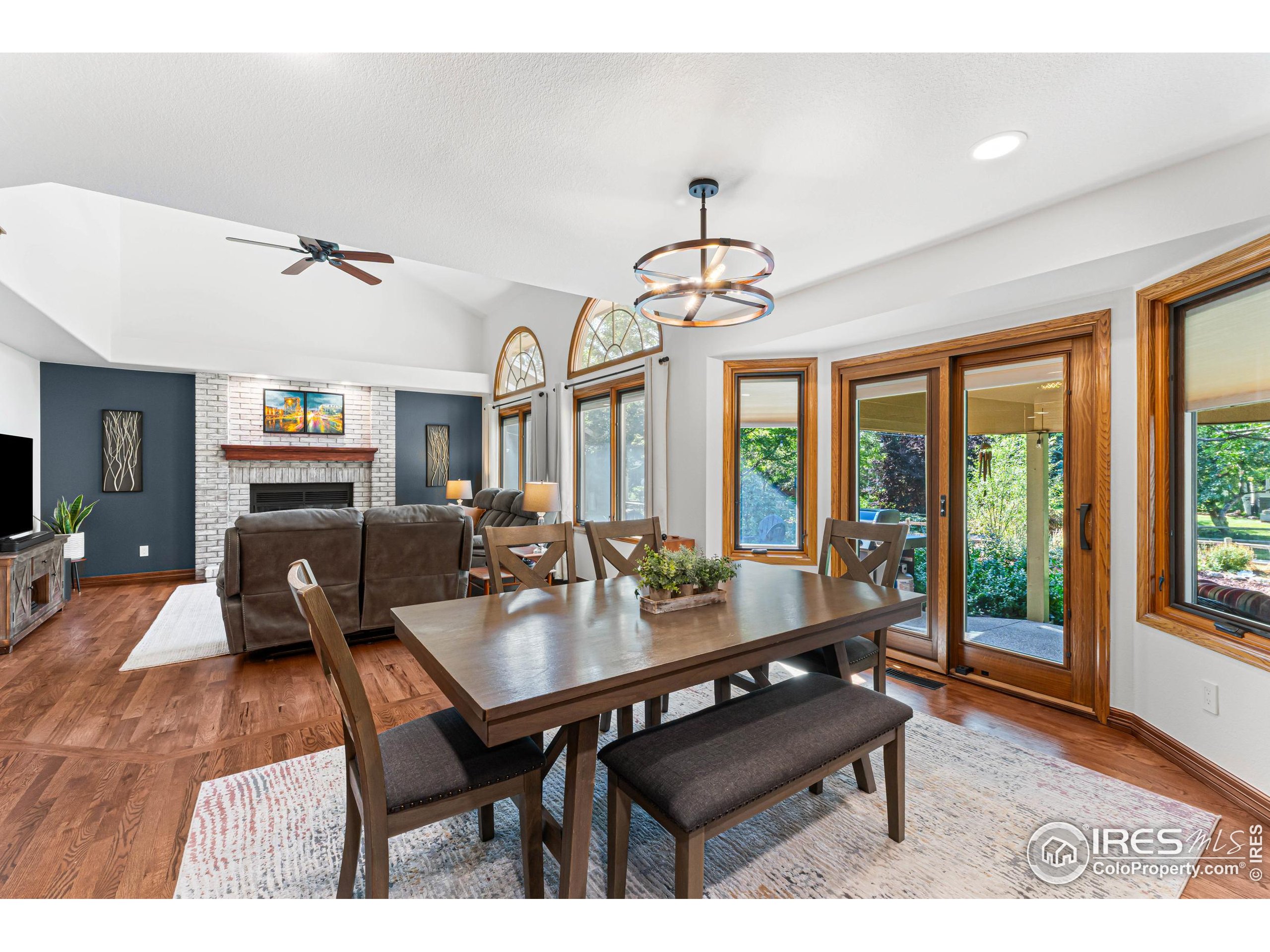 1201 Chickadee Ct