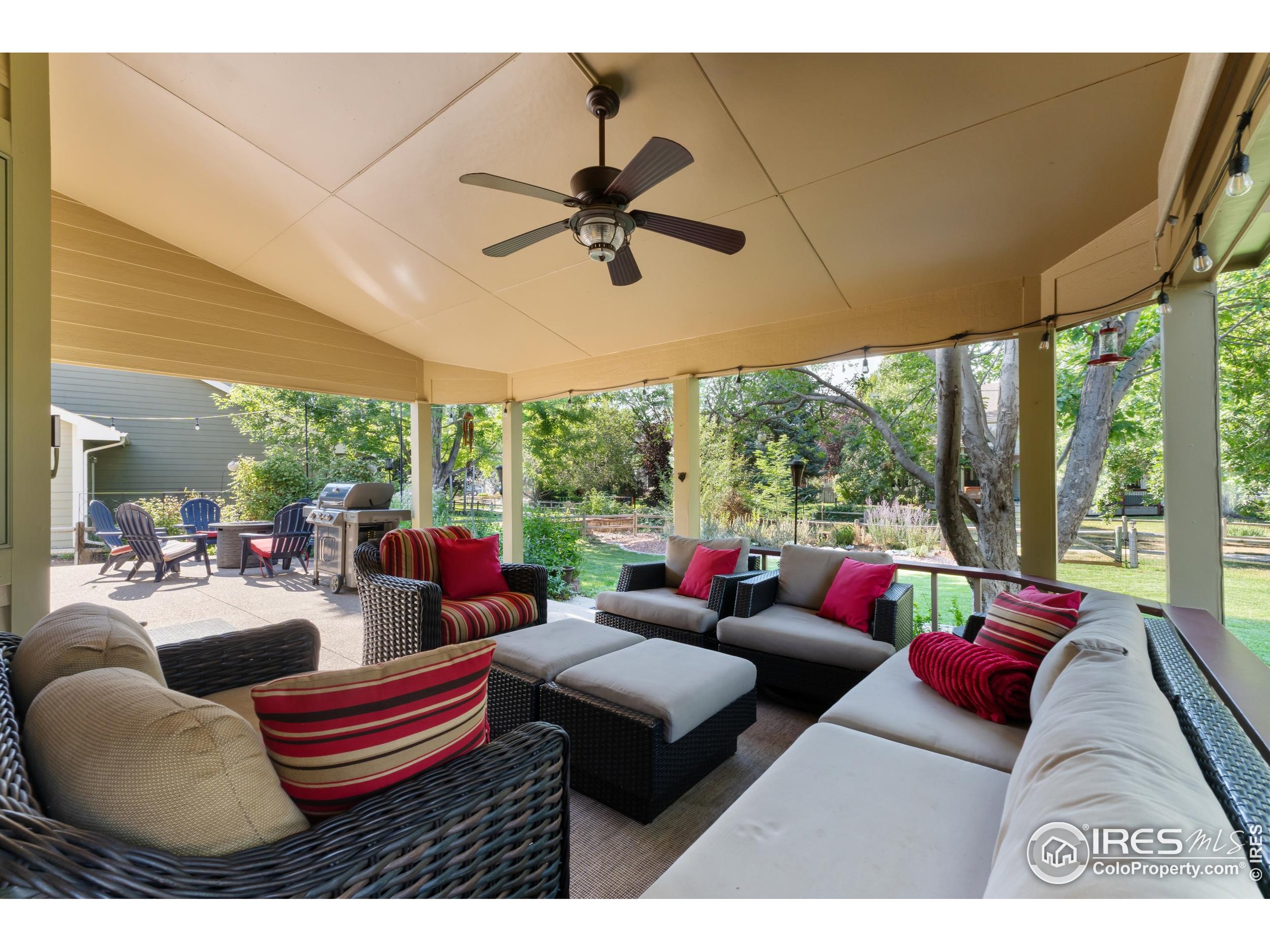 1201 Chickadee Ct