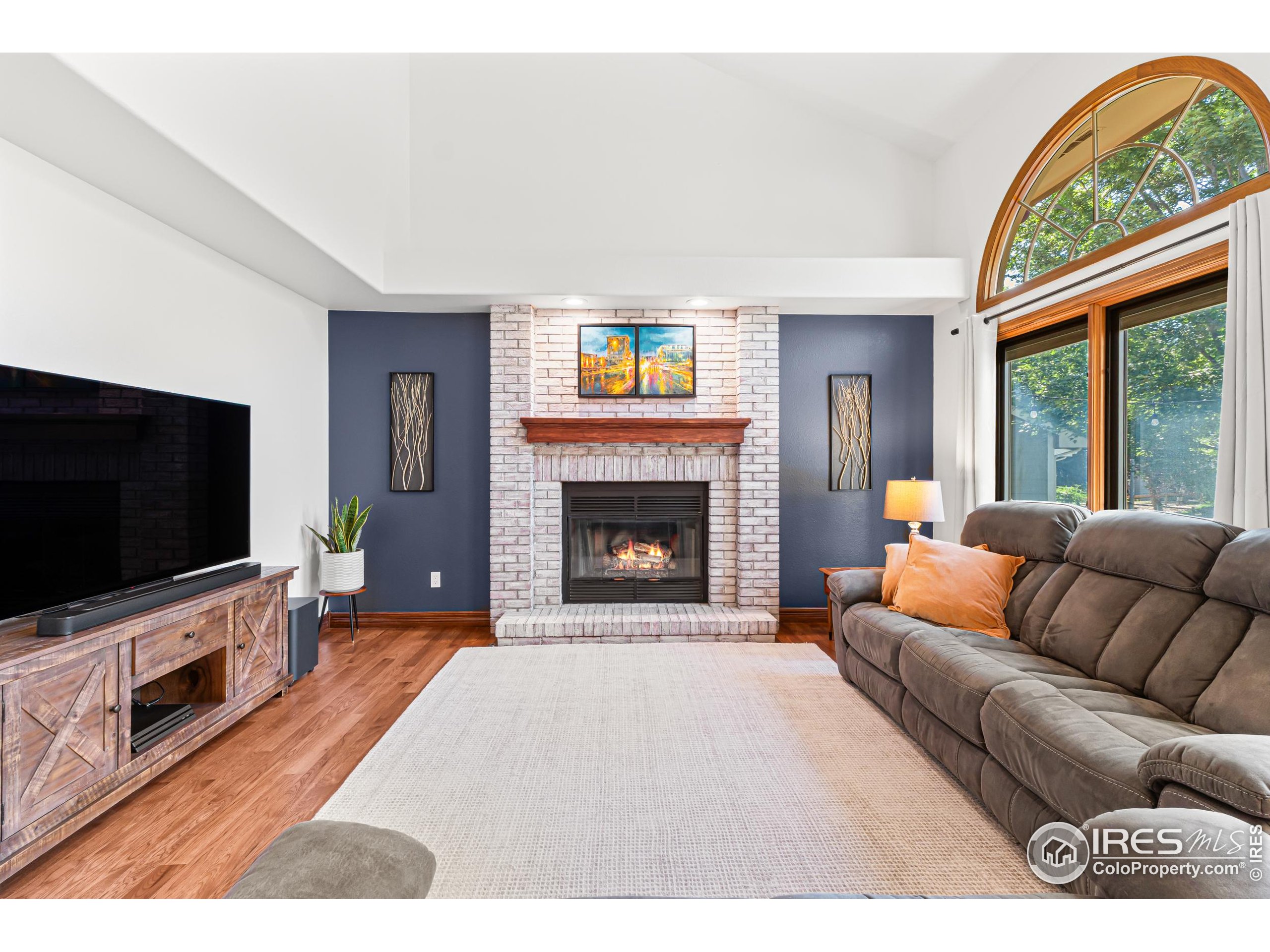 1201 Chickadee Ct