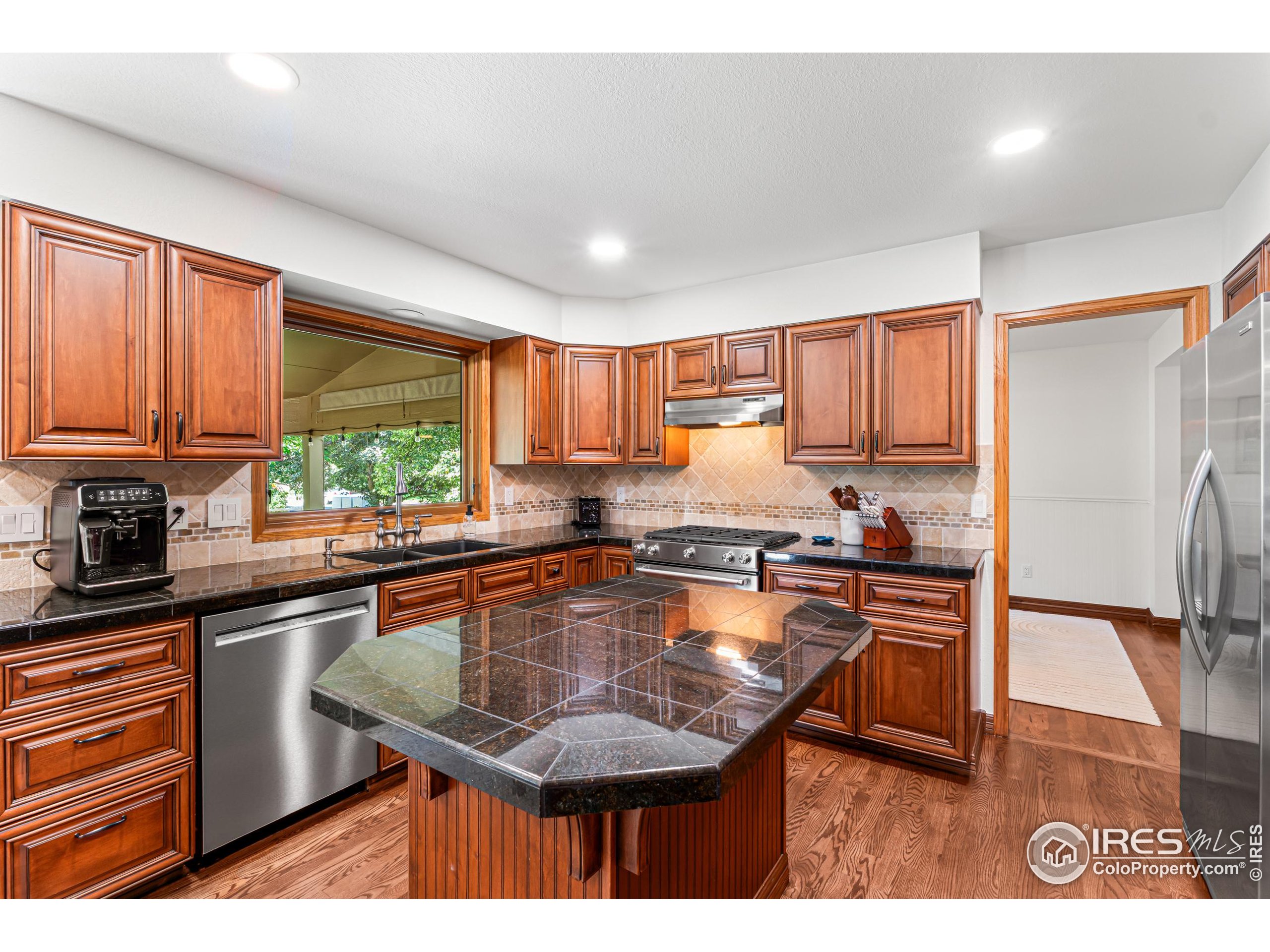 1201 Chickadee Ct