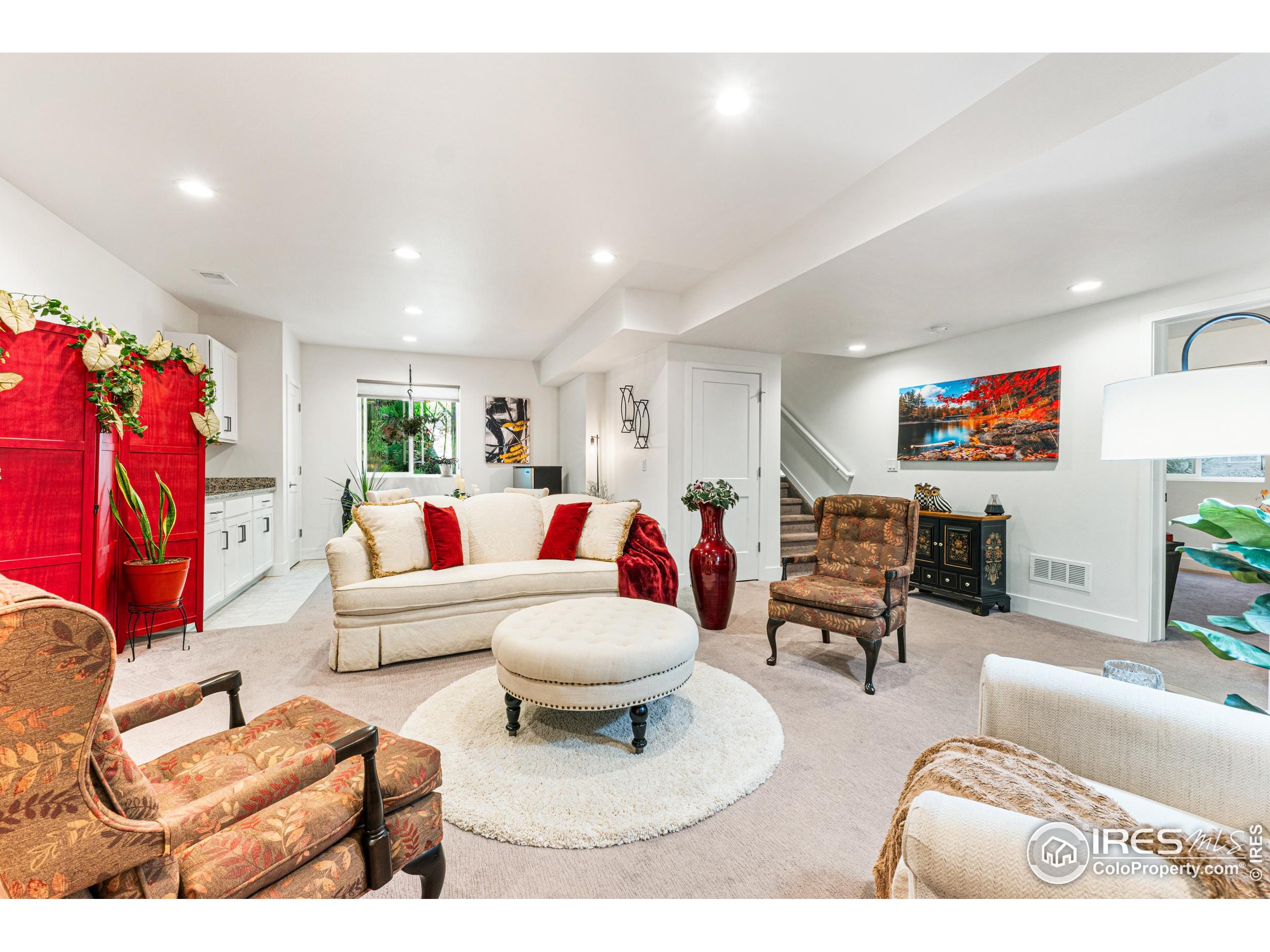 762 Greenfields Dr
