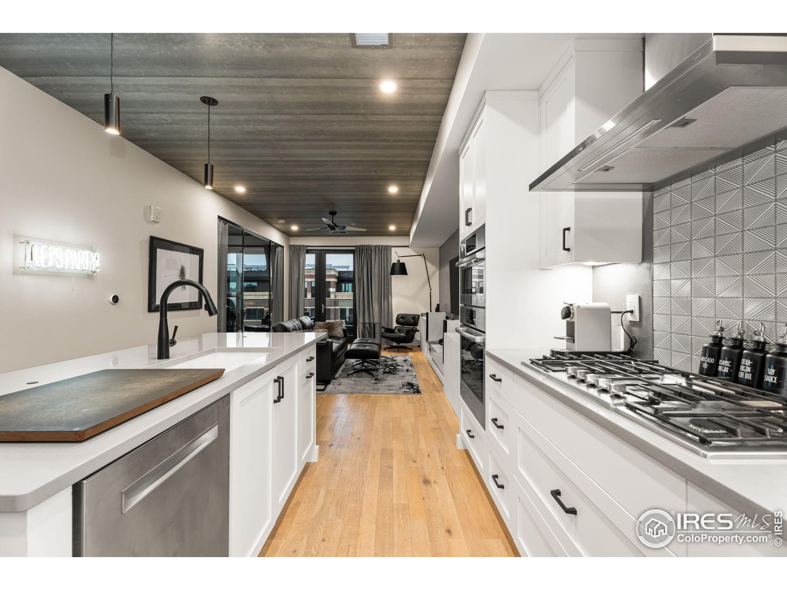 221 E Mountain Ave 412