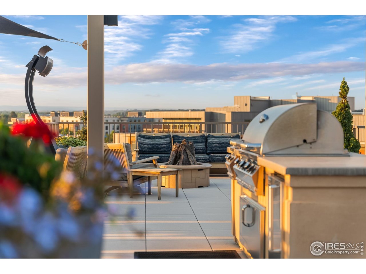 221 E Mountain Ave 412