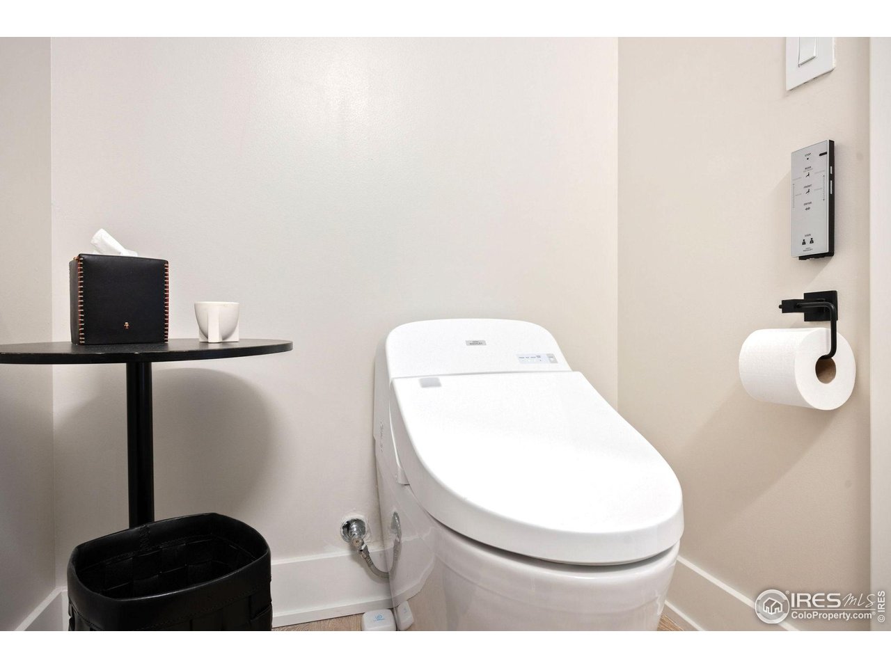 221 E Mountain Ave 412