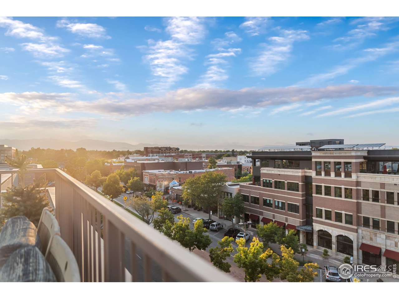 221 E Mountain Ave 412