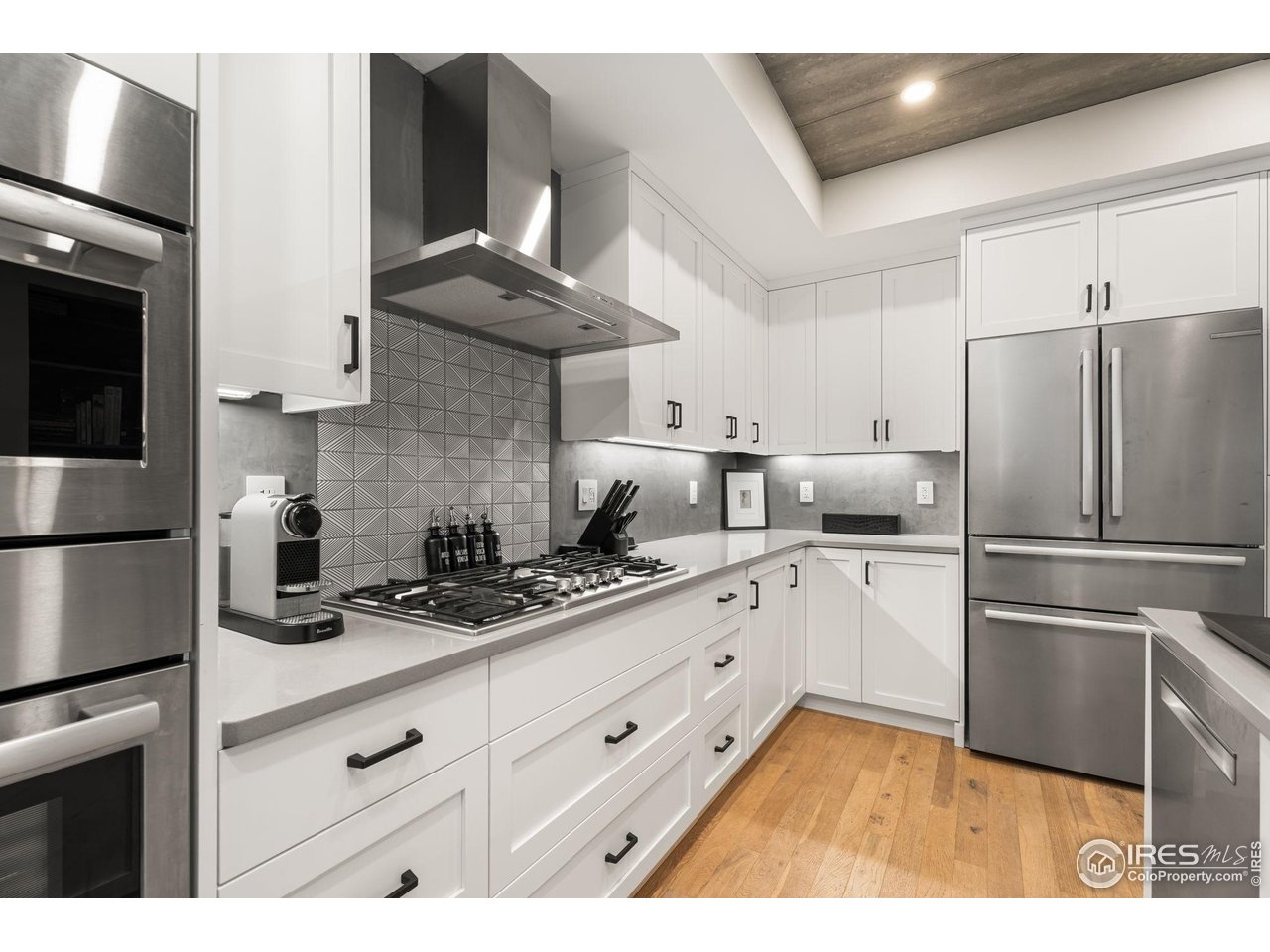 221 E Mountain Ave 412