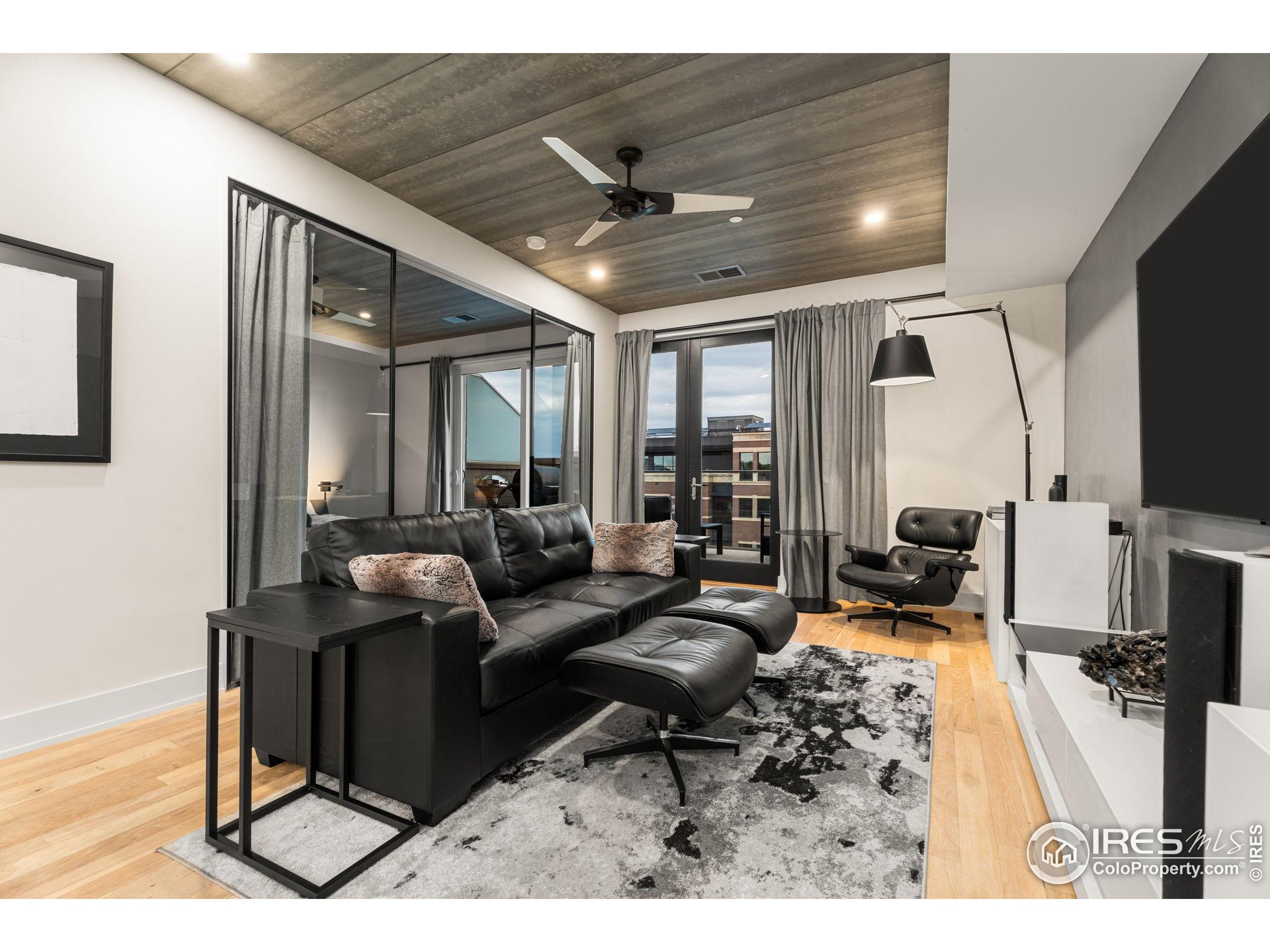 221 E Mountain Ave 412