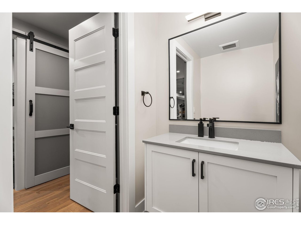 221 E Mountain Ave 412