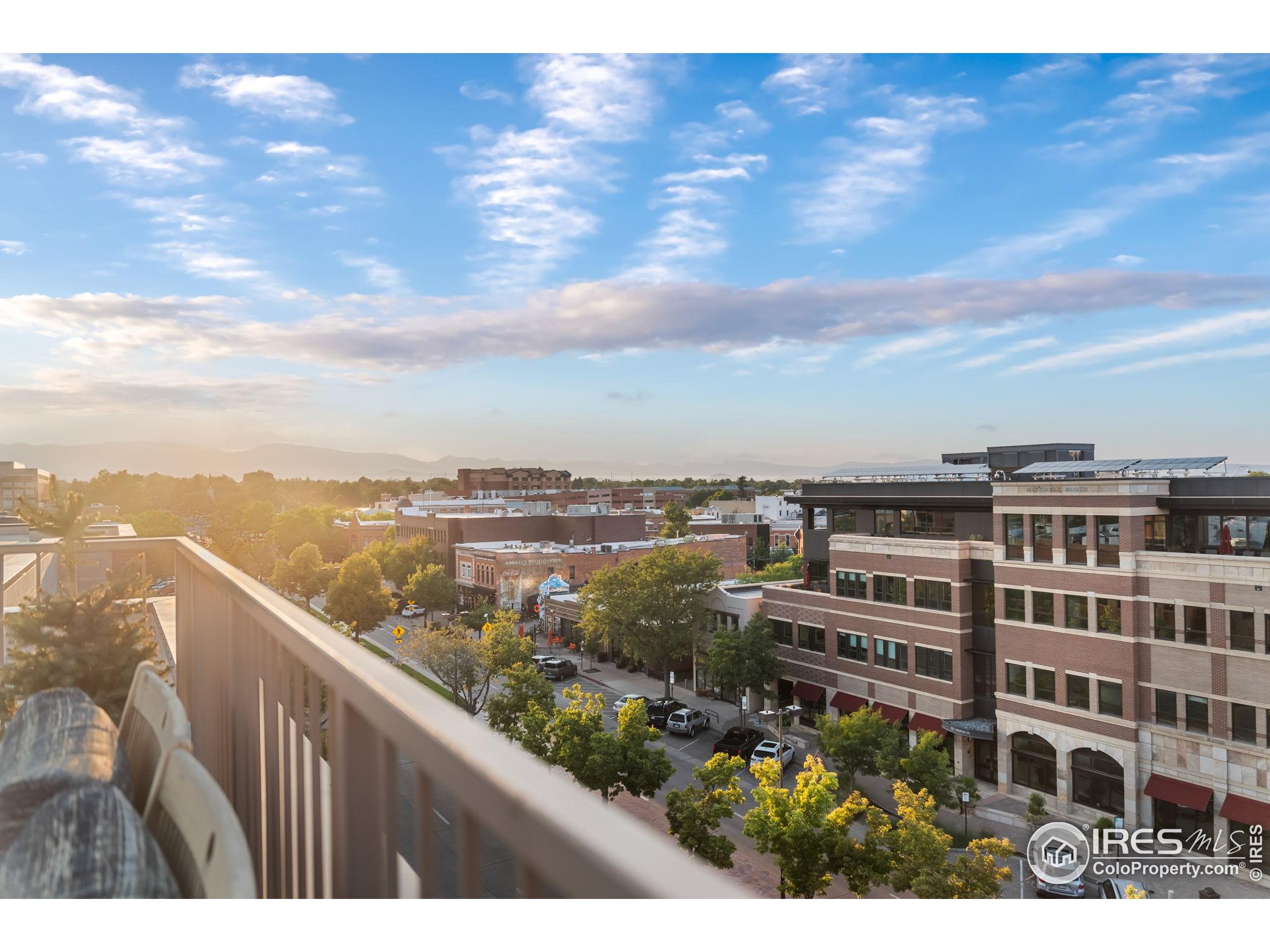 221 E Mountain Ave 412