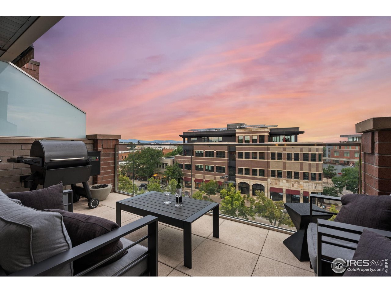 221 E Mountain Ave 412