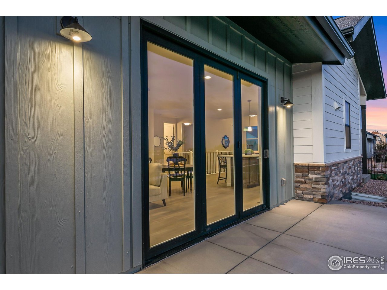 3425 Green Lake Dr