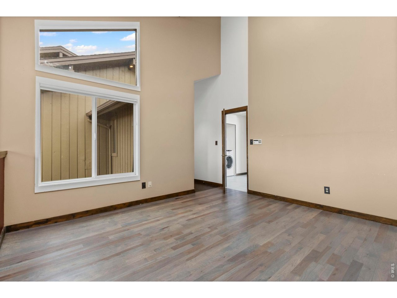 1901 Waters Edge St F