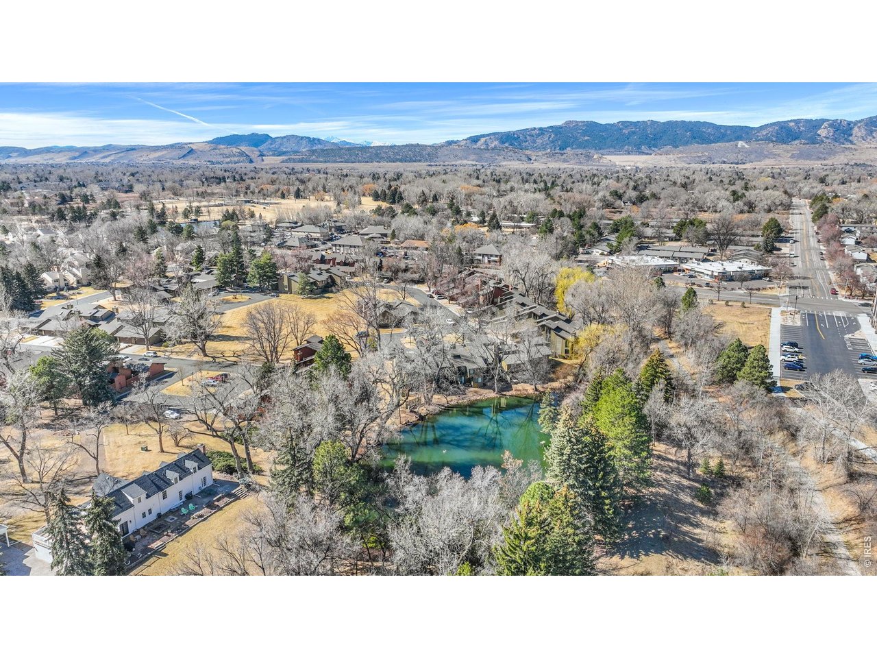 1901 Waters Edge St F