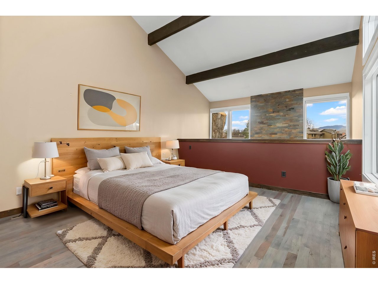 1901 Waters Edge St F