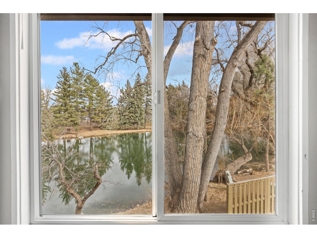 1901 Waters Edge St F