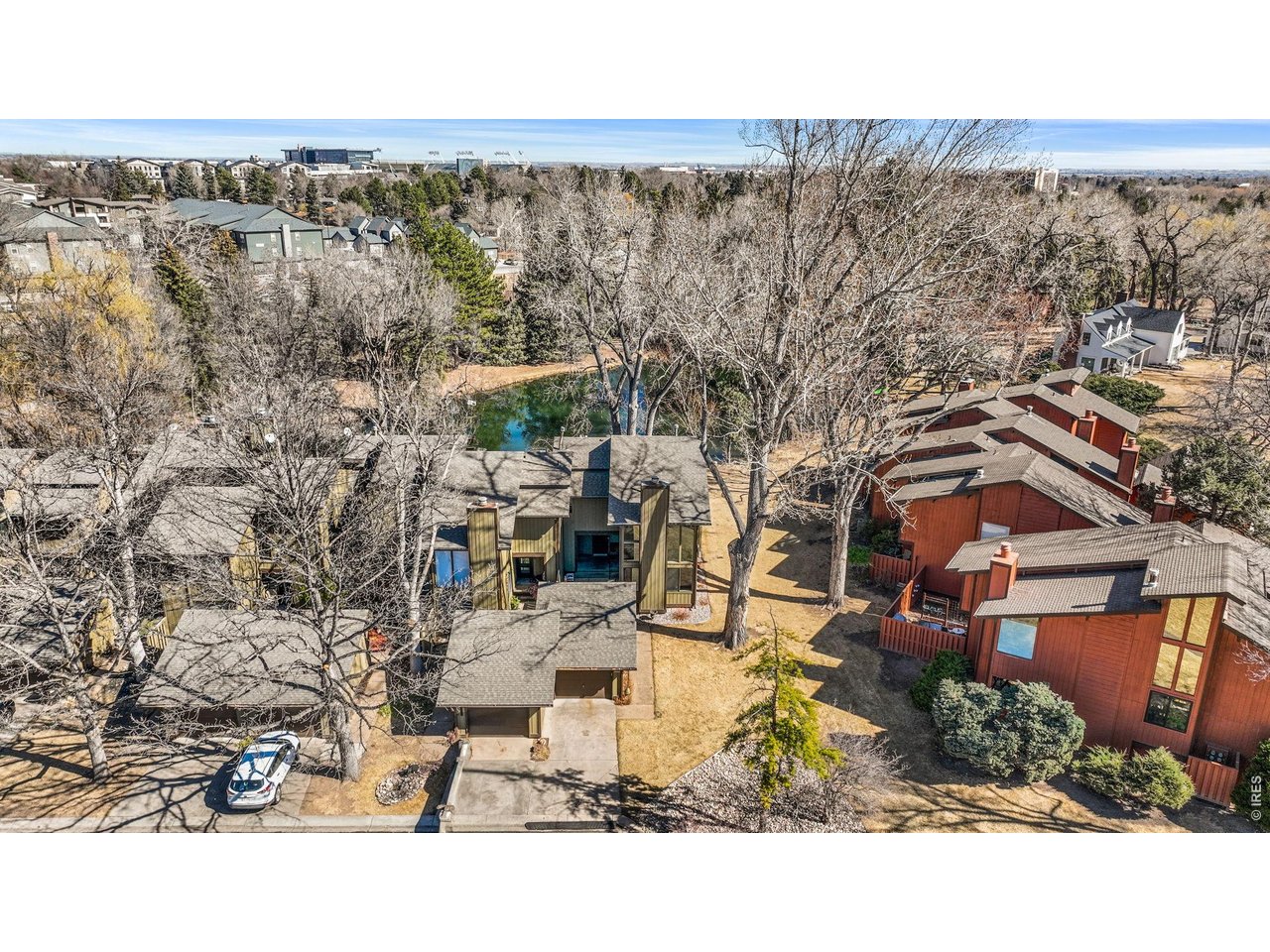 1901 Waters Edge St F