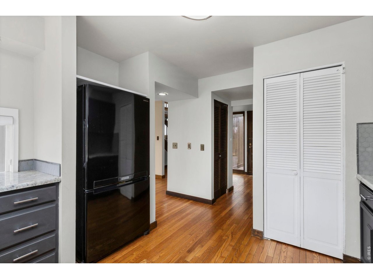 1901 Waters Edge St F