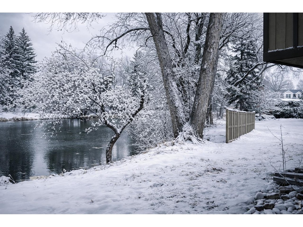 1901 Waters Edge St E