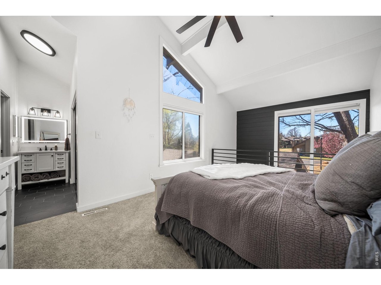 1901 Waters Edge St E