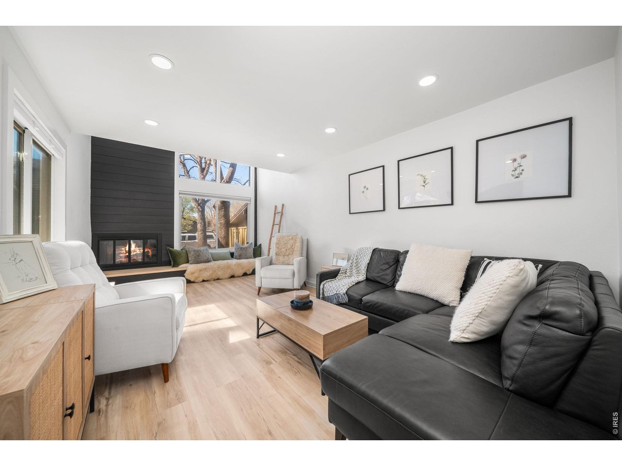 1901 Waters Edge St E